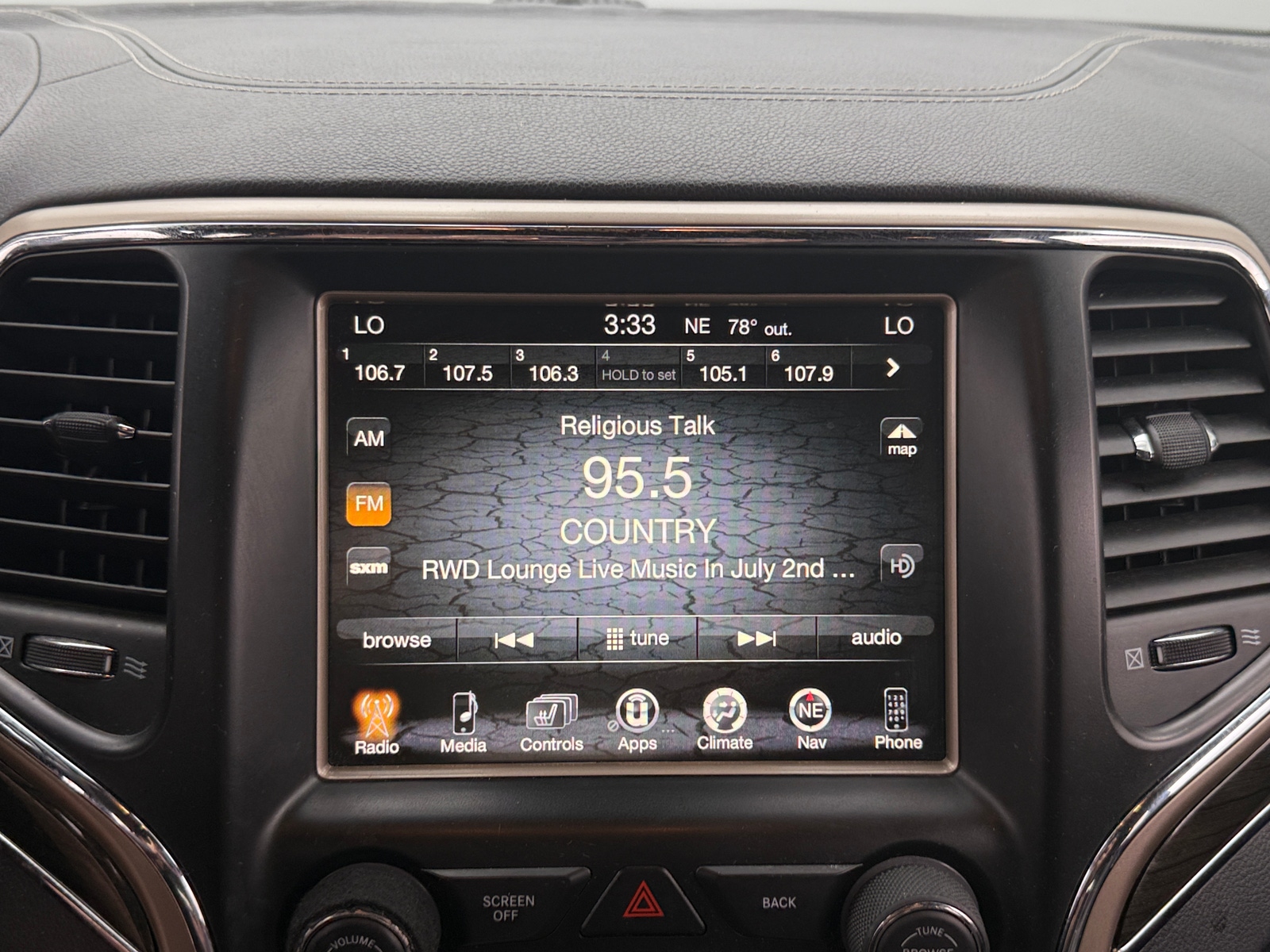 Thumbnail: 2015 Jeep Grand Cherokee - 3