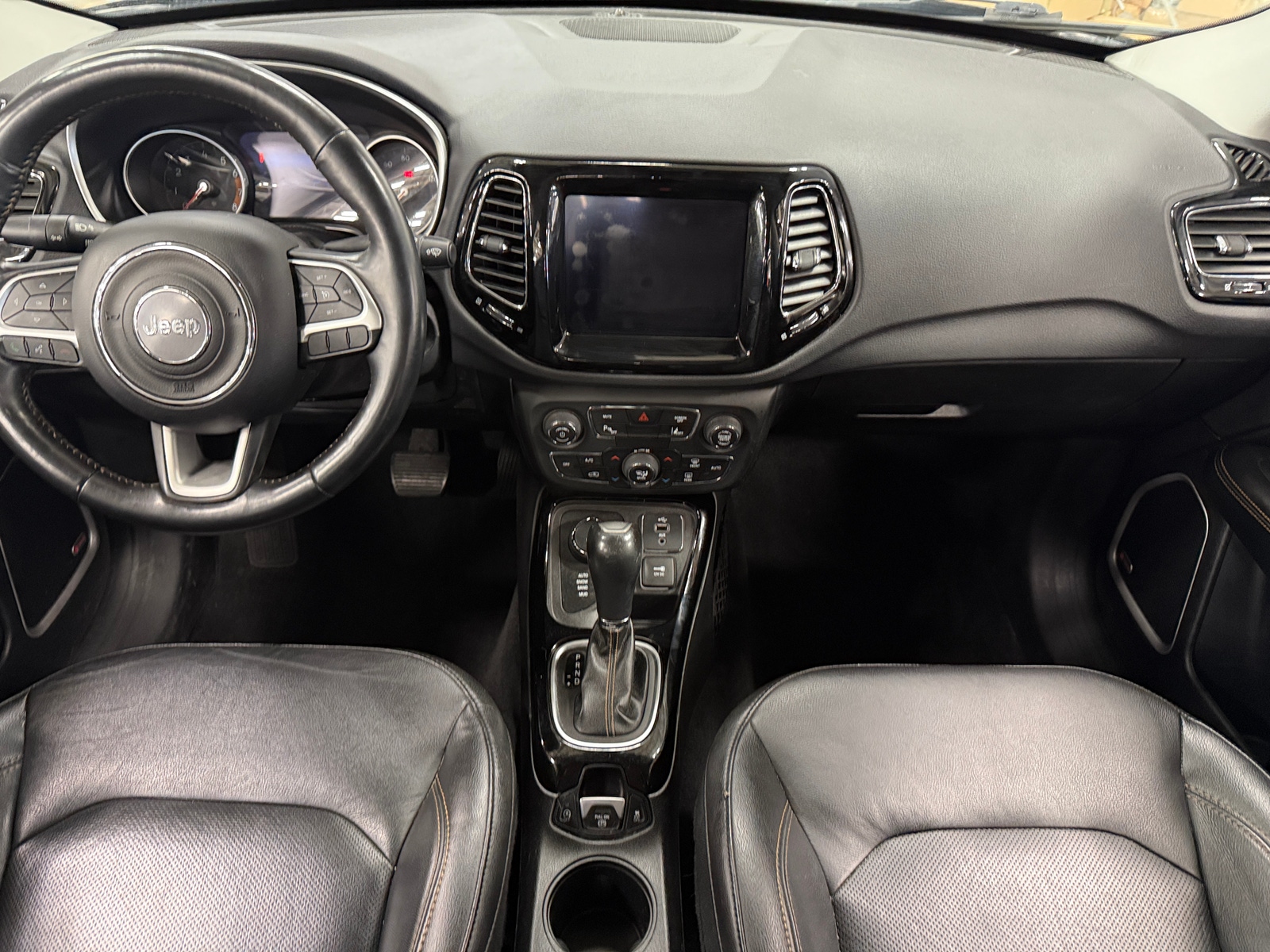 Thumbnail: 2018 Jeep Compass - 3