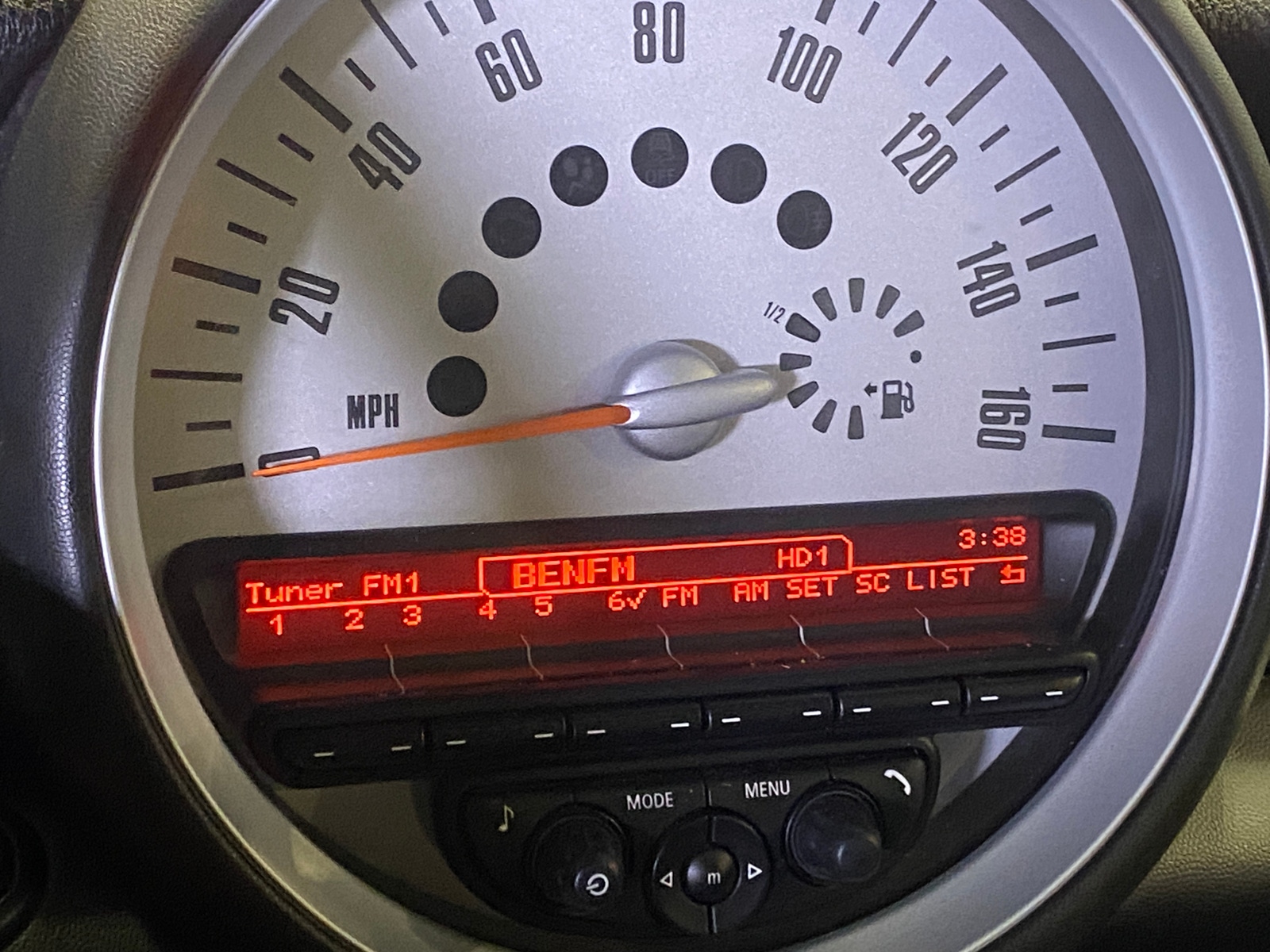 Thumbnail: 2014 MINI Cooper Clubman - 3