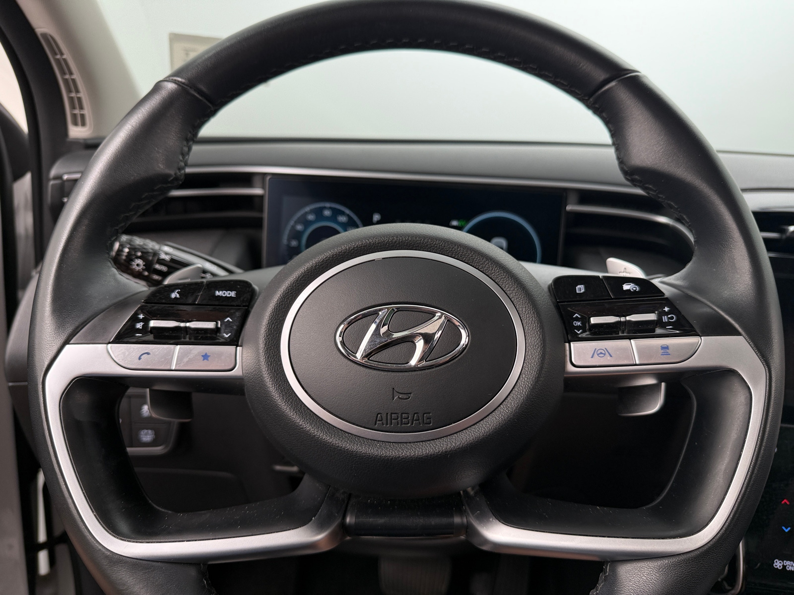 Thumbnail: 2024 Hyundai Tucson - 4
