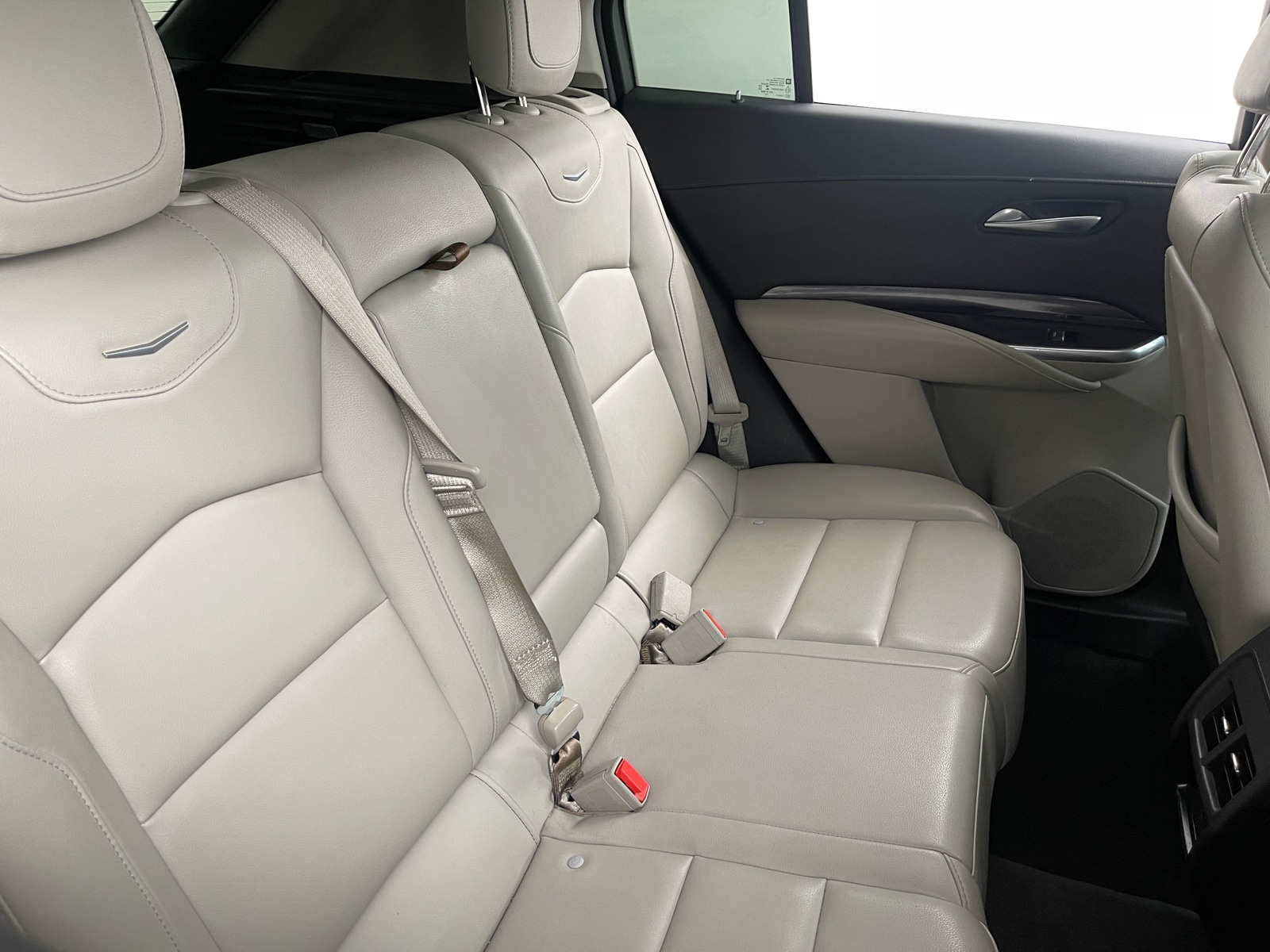 Thumbnail: 2021 Cadillac XT4 - 6