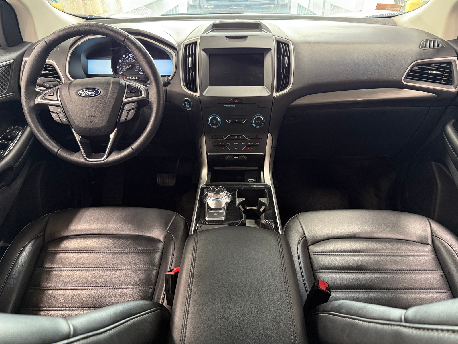 Thumbnail: 2020 Ford Edge - 2