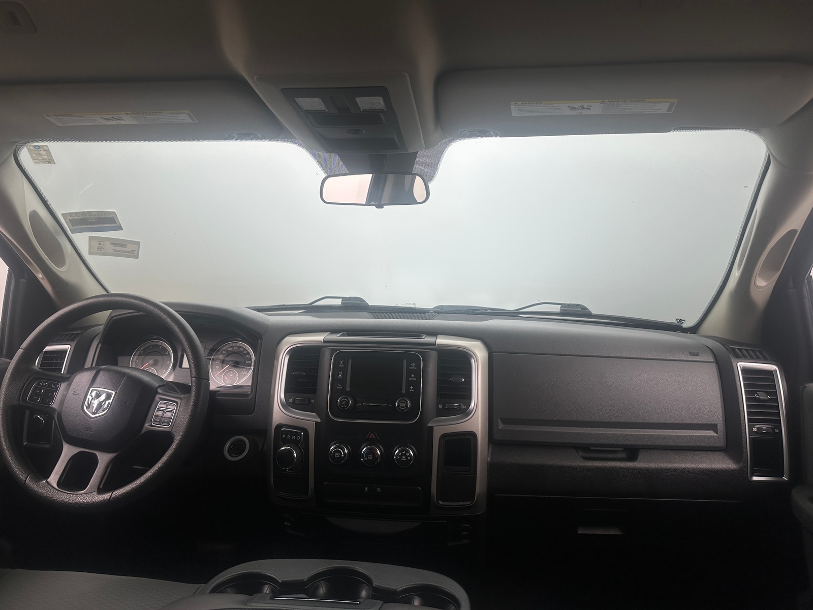 Thumbnail: 2019 RAM 1500 Classic - 3