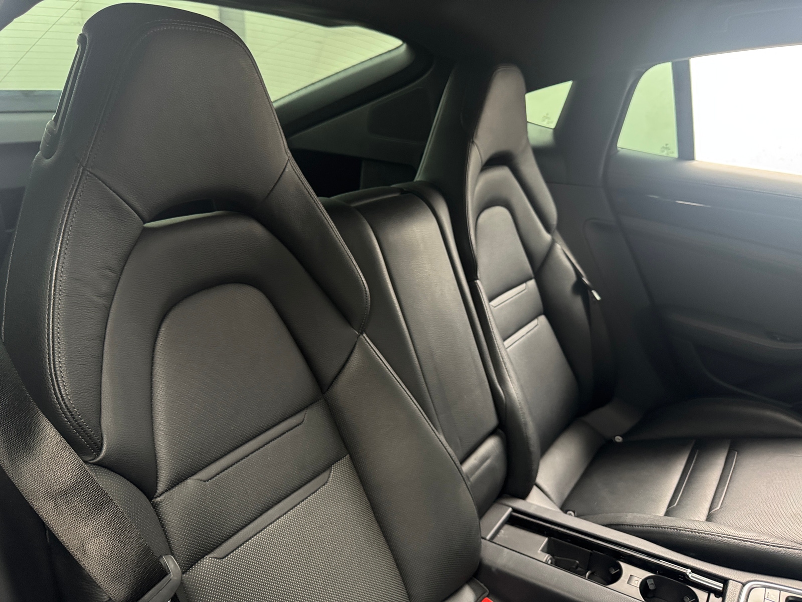Thumbnail: 2018 Porsche Panamera - 5