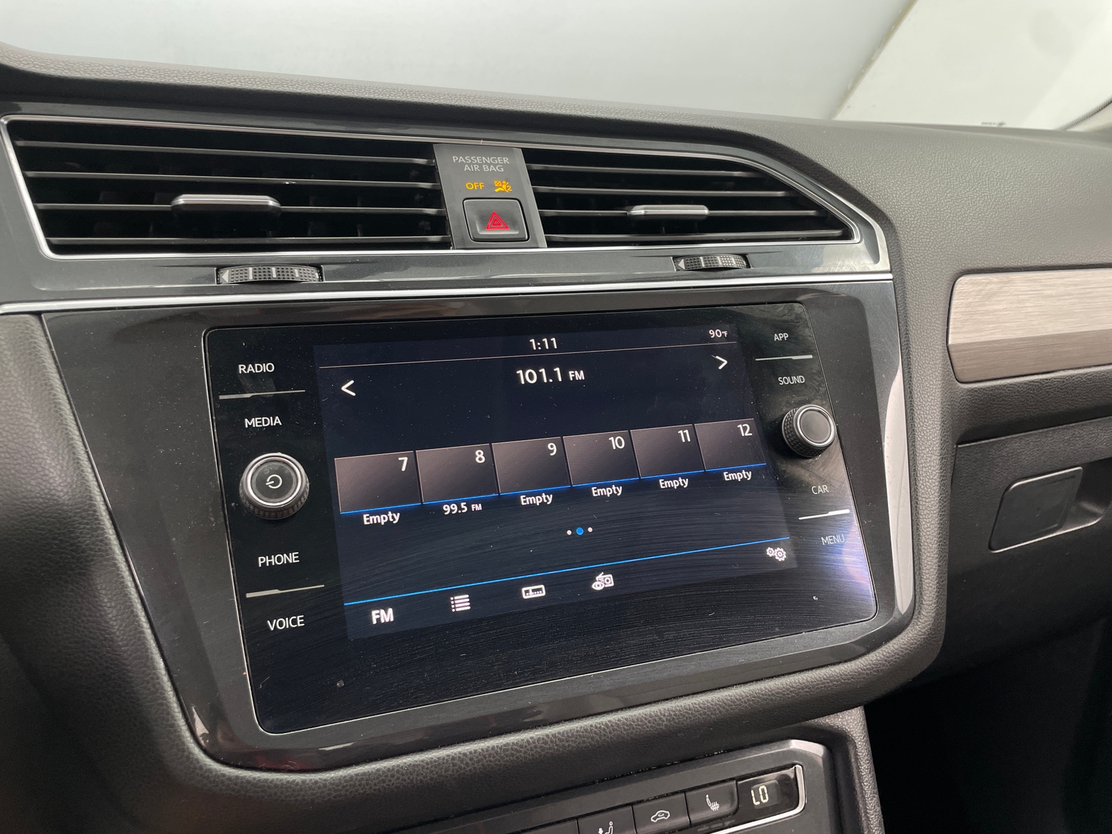 Thumbnail: 2019 Volkswagen Tiguan - 3