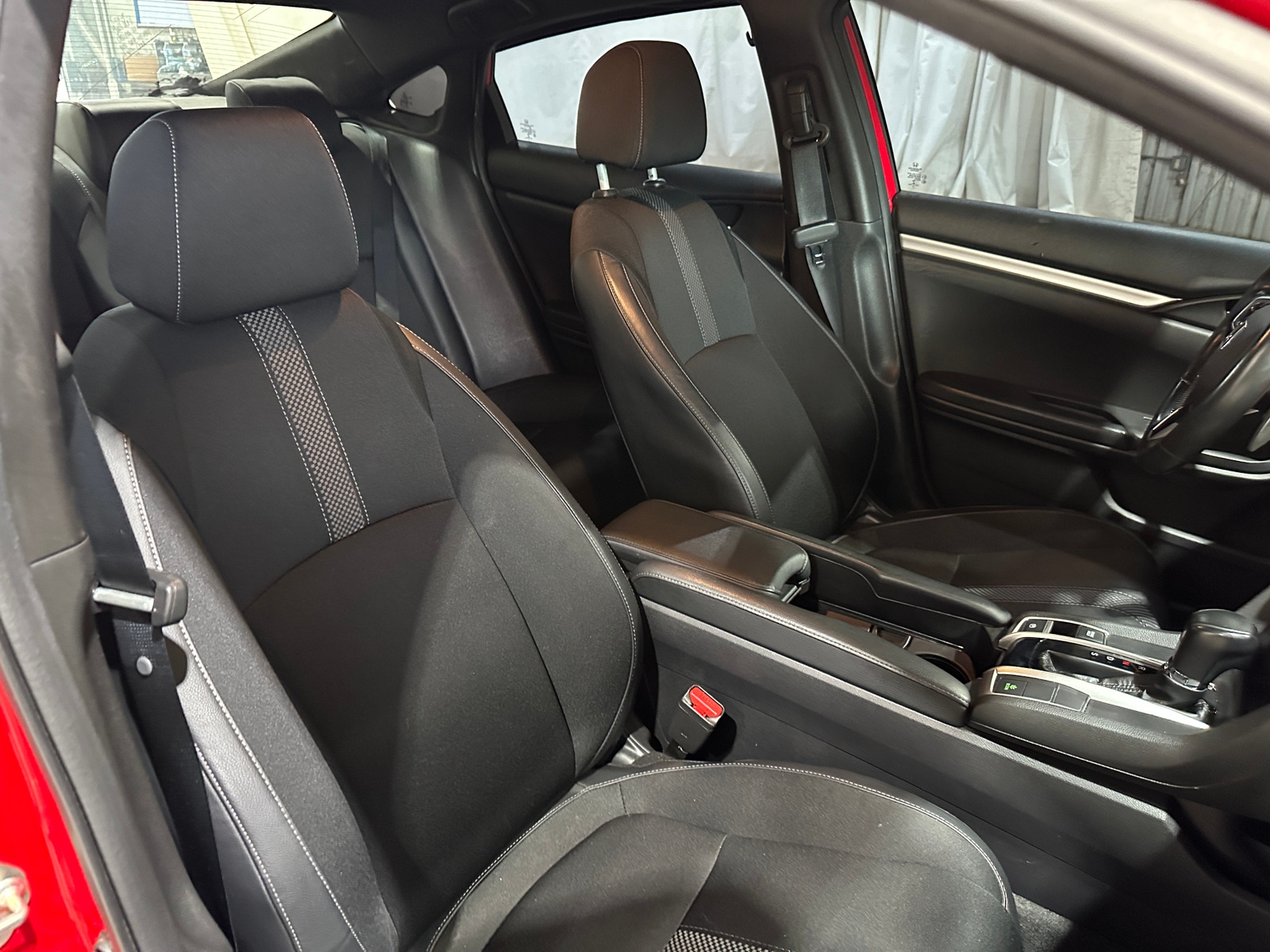 Thumbnail: 2019 Honda Civic - 2