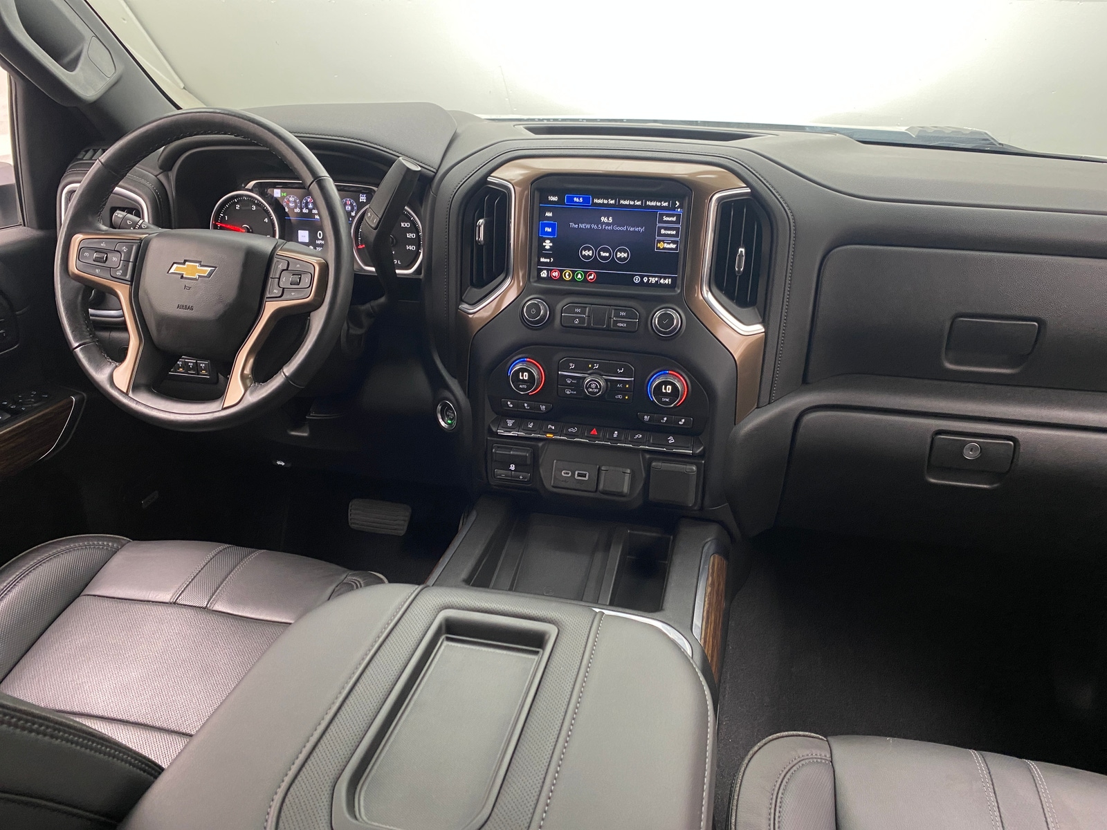 Thumbnail: 2020 Chevrolet Silverado 3500 - 2