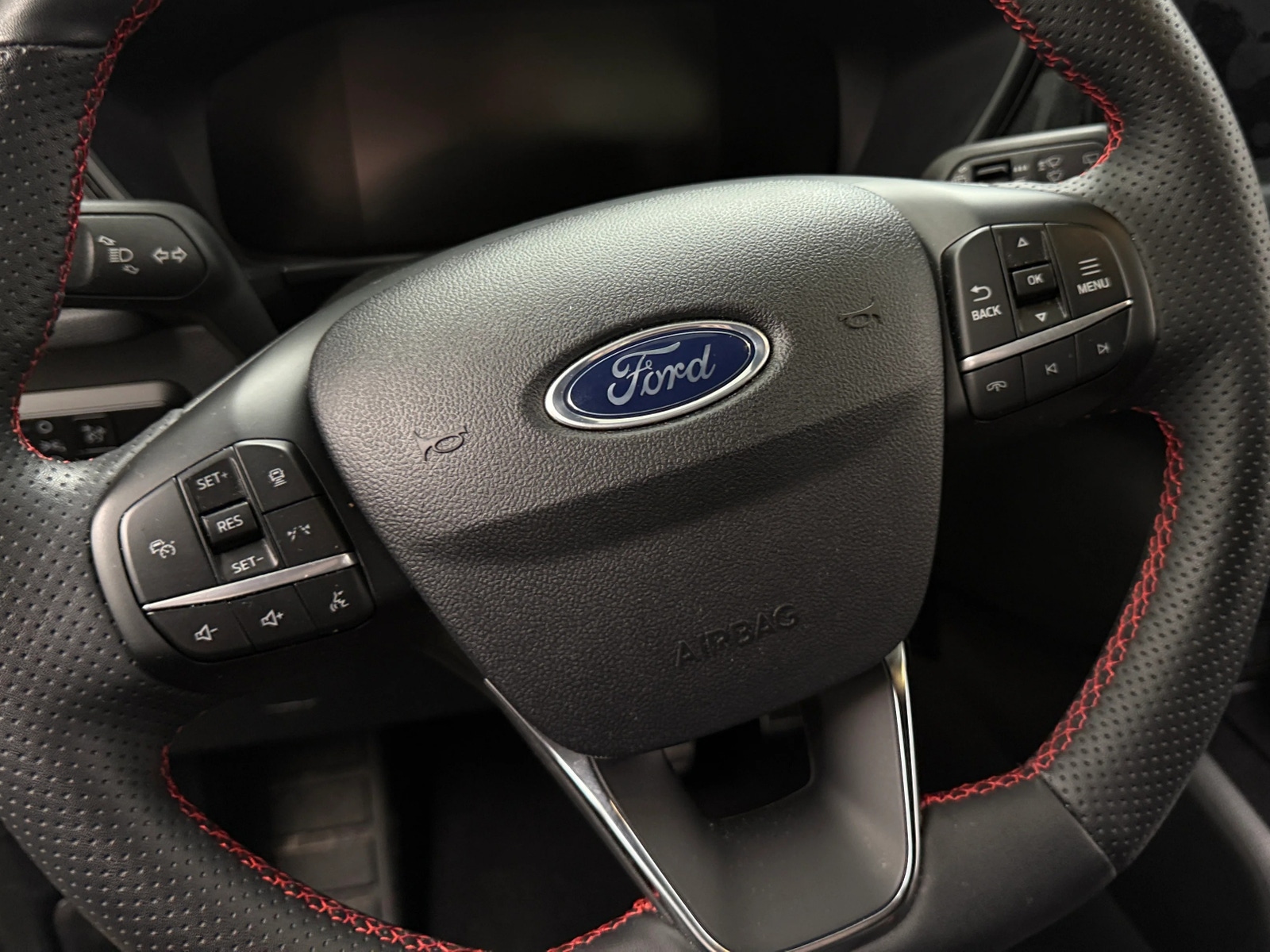 Thumbnail: 2023 Ford Escape - 5