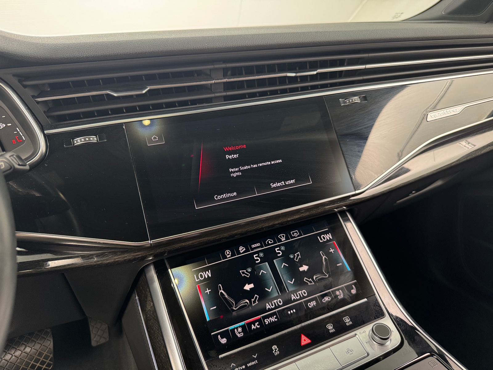 Thumbnail: 2022 Audi Q7 - 3