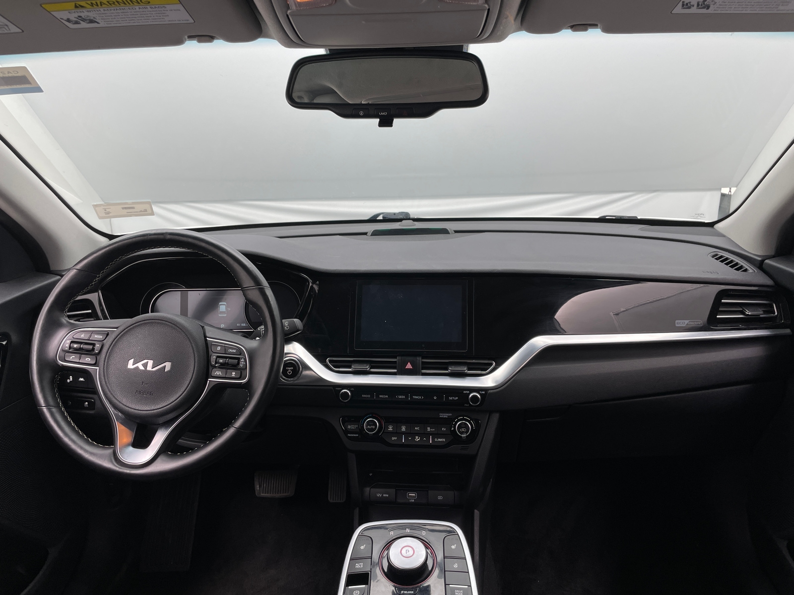 Thumbnail: 2022 Kia Niro - 3