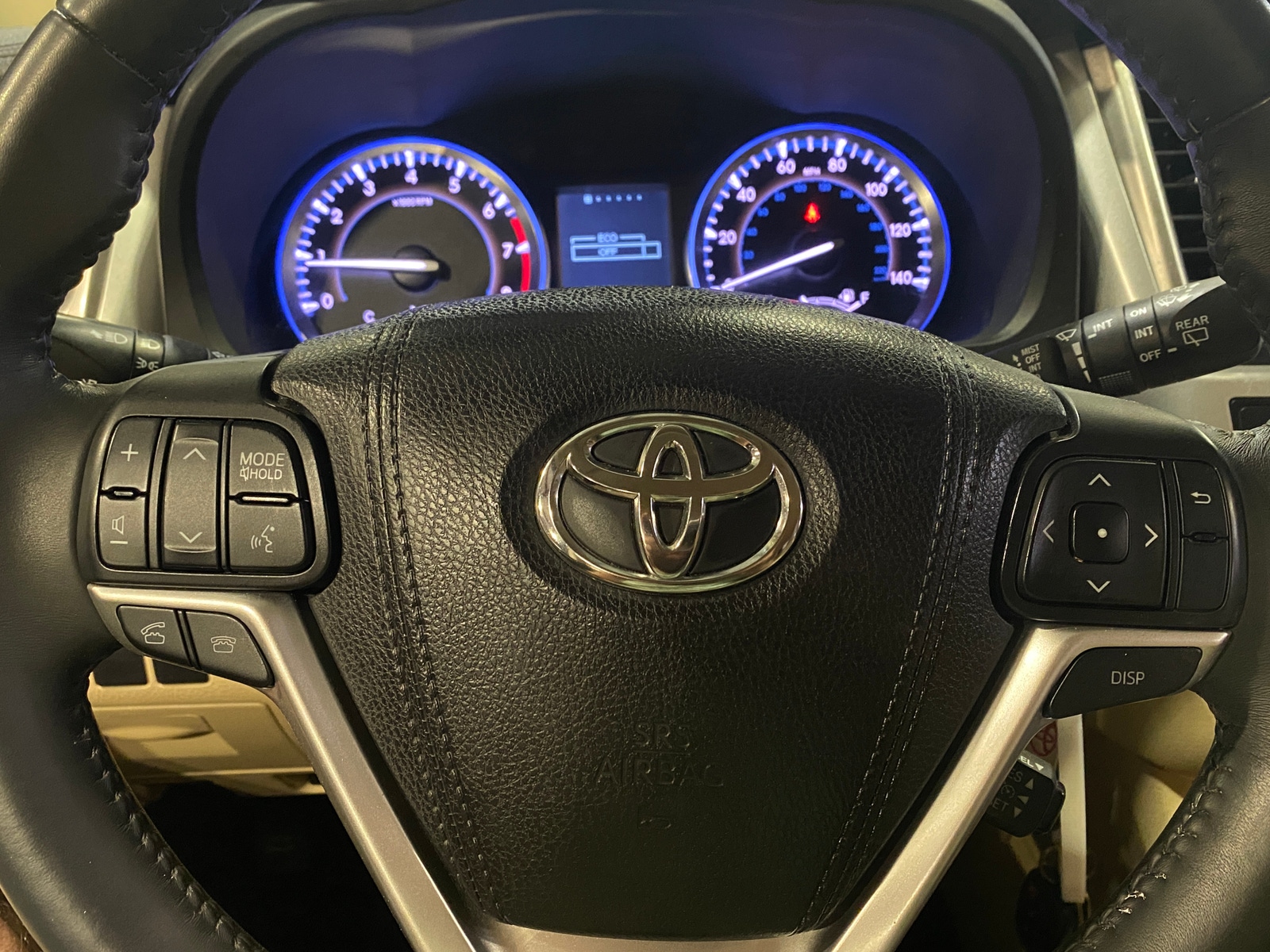 Thumbnail: 2016 Toyota Highlander - 4