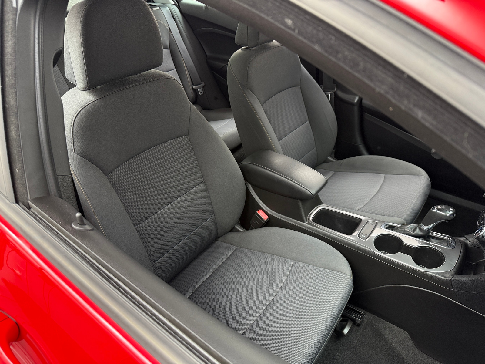 Thumbnail: 2019 Chevrolet Cruze - 2