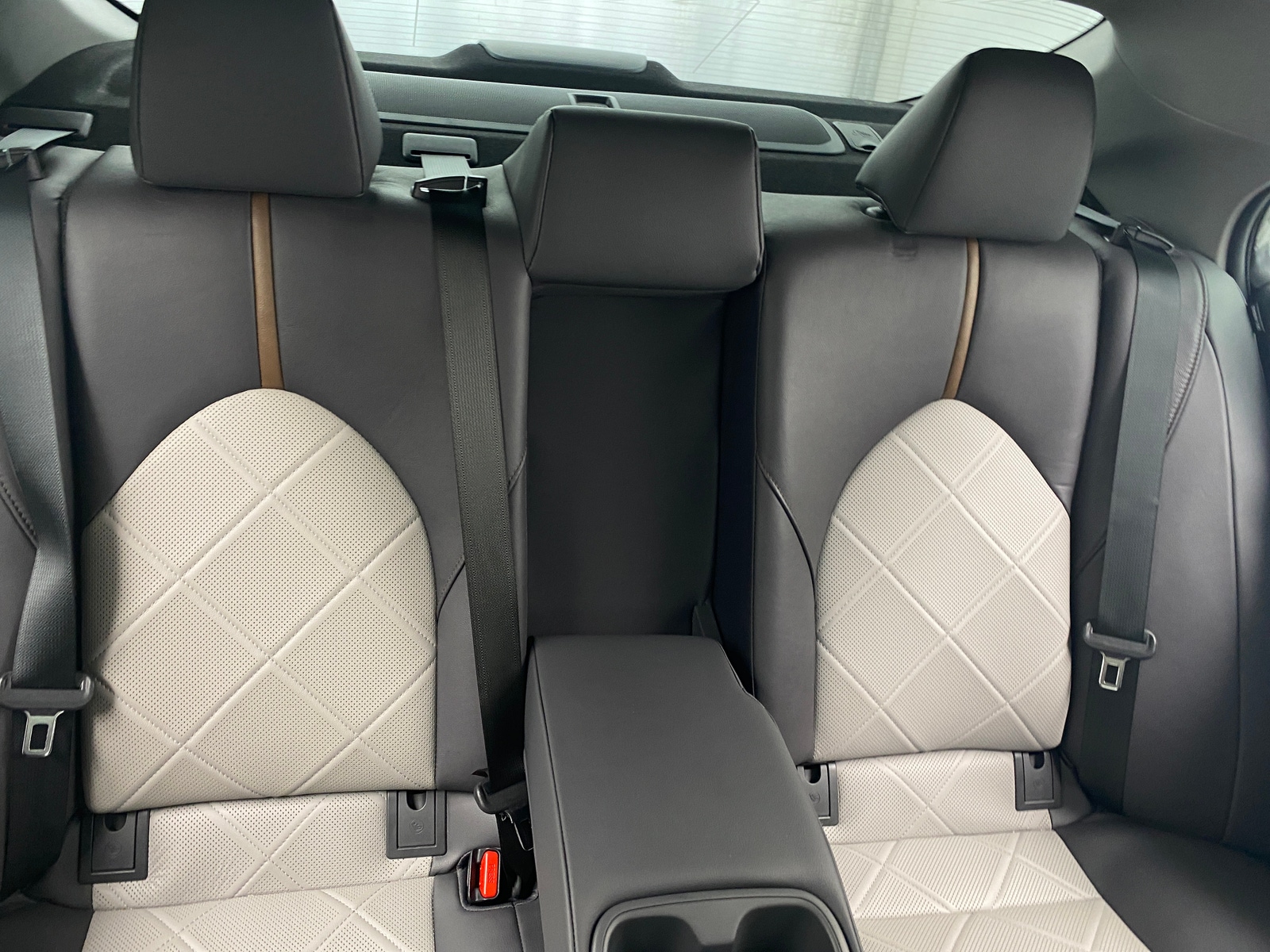 Thumbnail: 2019 Toyota Camry - 5