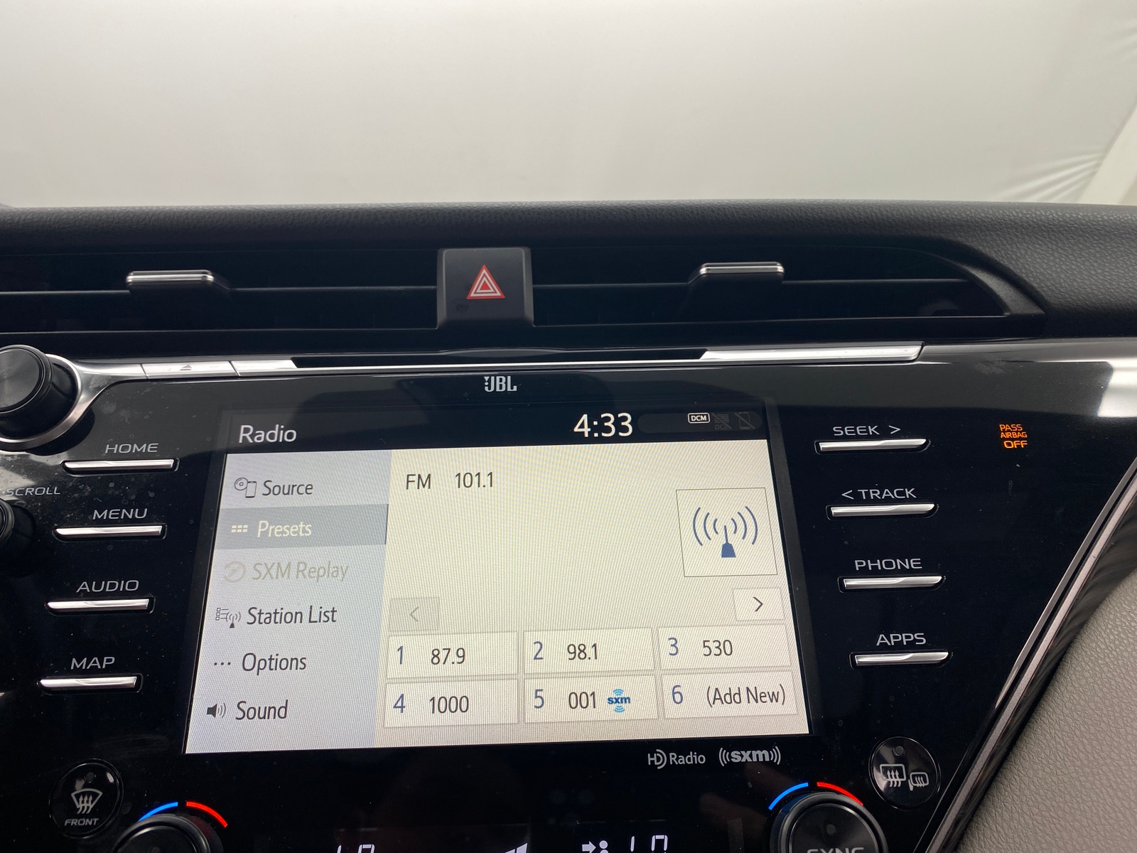 Thumbnail: 2019 Toyota Camry - 3