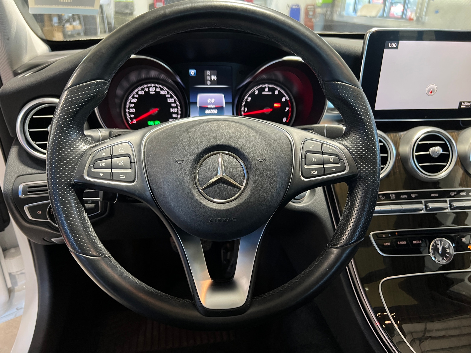 Thumbnail: 2016 Mercedes-Benz C-Class - 4
