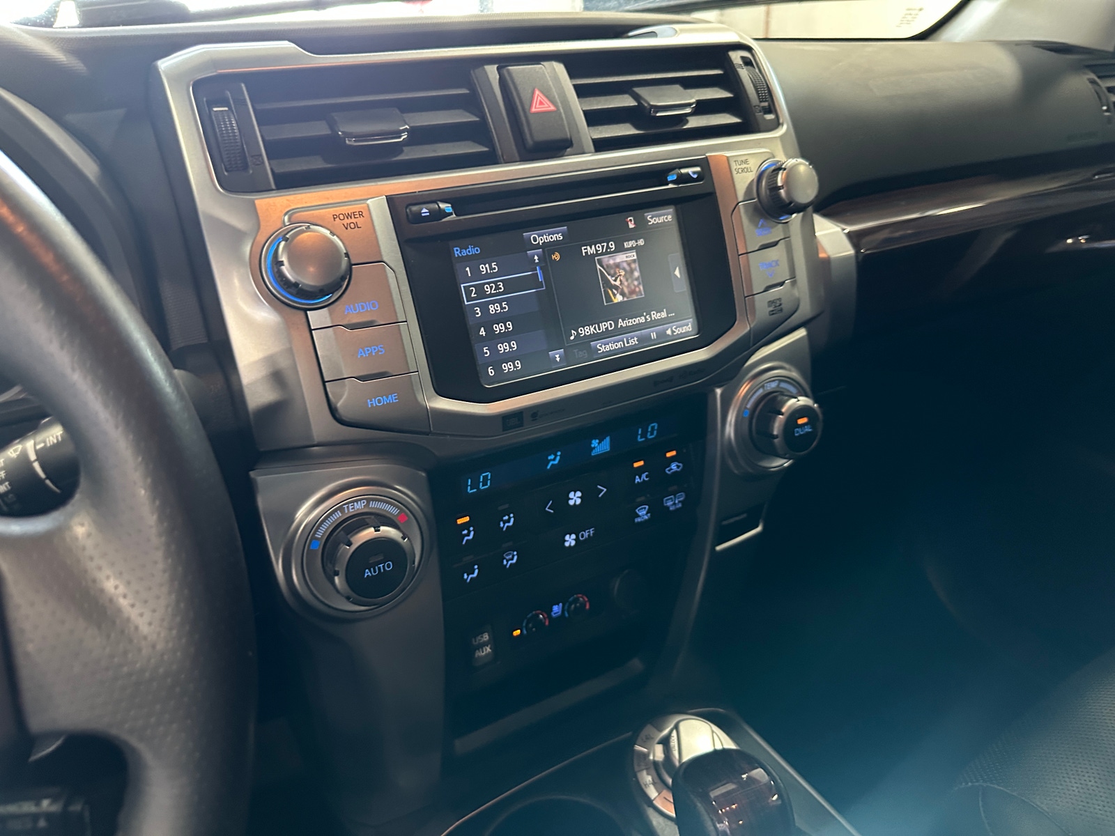 Thumbnail: 2018 Toyota 4Runner - 3