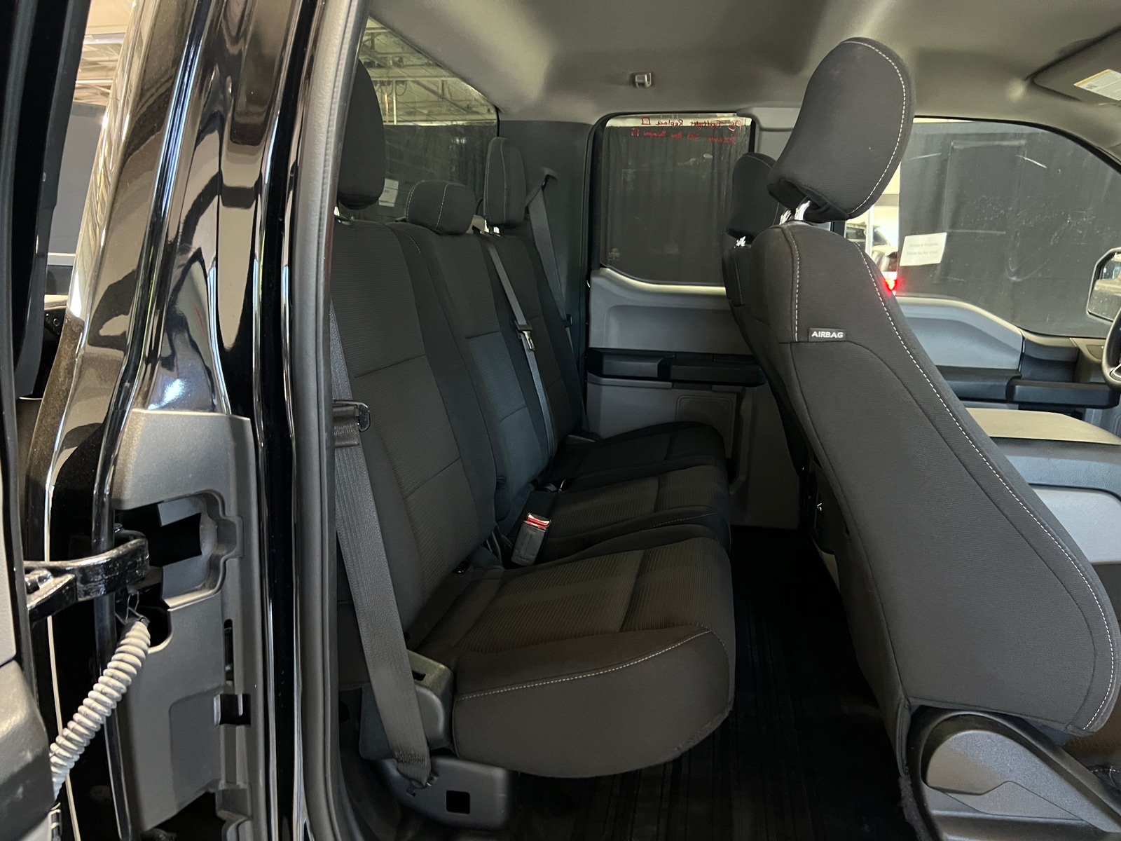 Thumbnail: 2017 Ford Econoline - 6