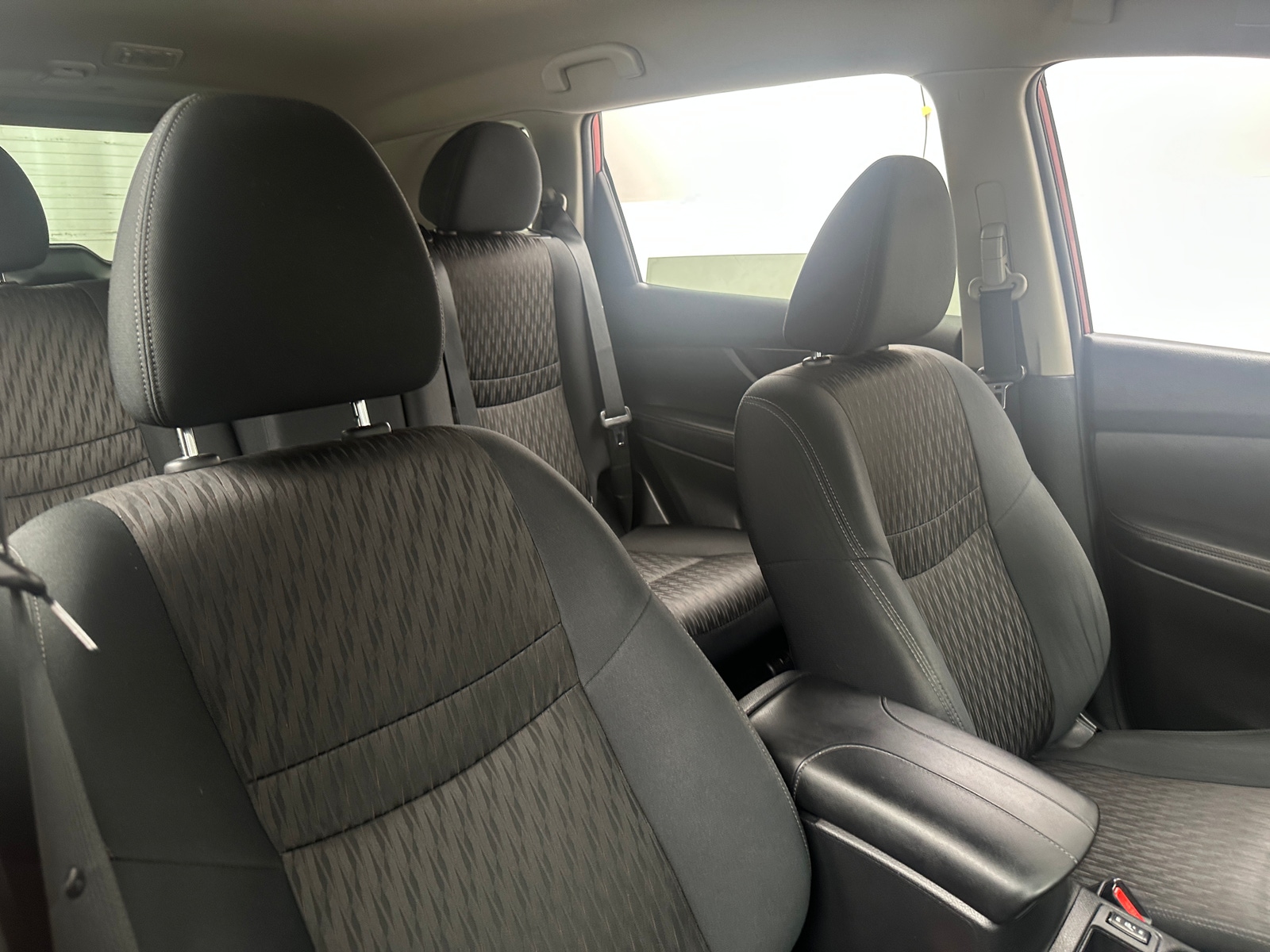 Thumbnail: 2018 Nissan Rogue - 2