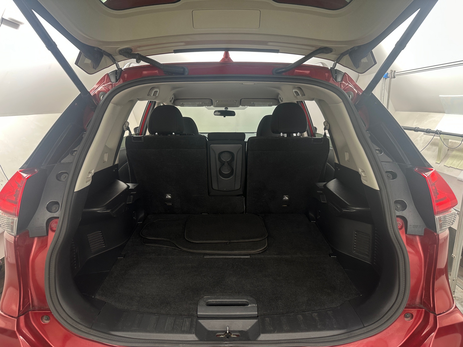 Thumbnail: 2018 Nissan Rogue - 7