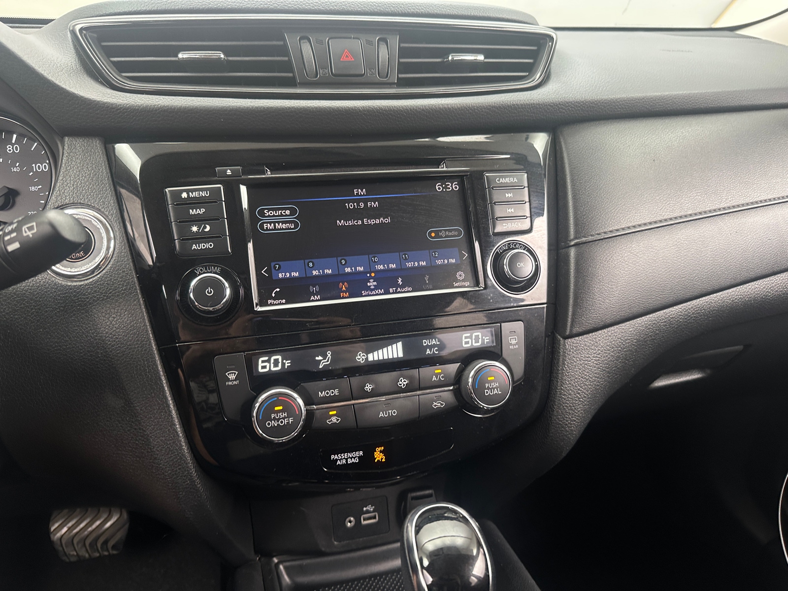 Thumbnail: 2018 Nissan Rogue - 4