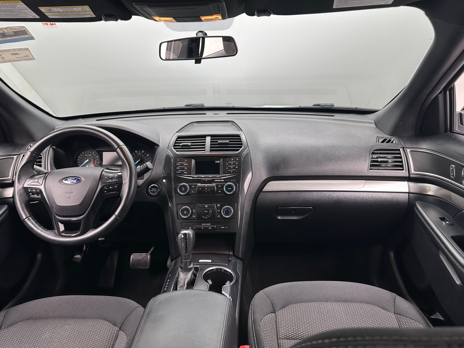 Thumbnail: 2019 Ford Explorer - 3