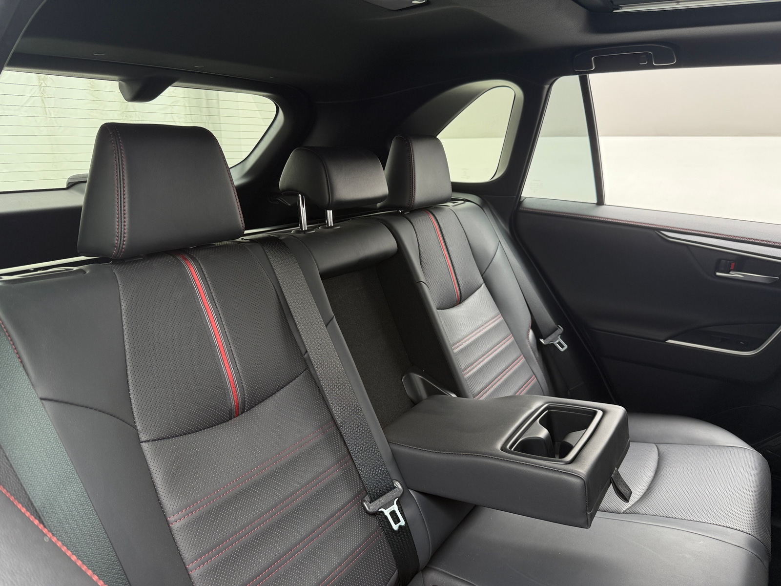 Thumbnail: 2021 Toyota RAV4 - 5
