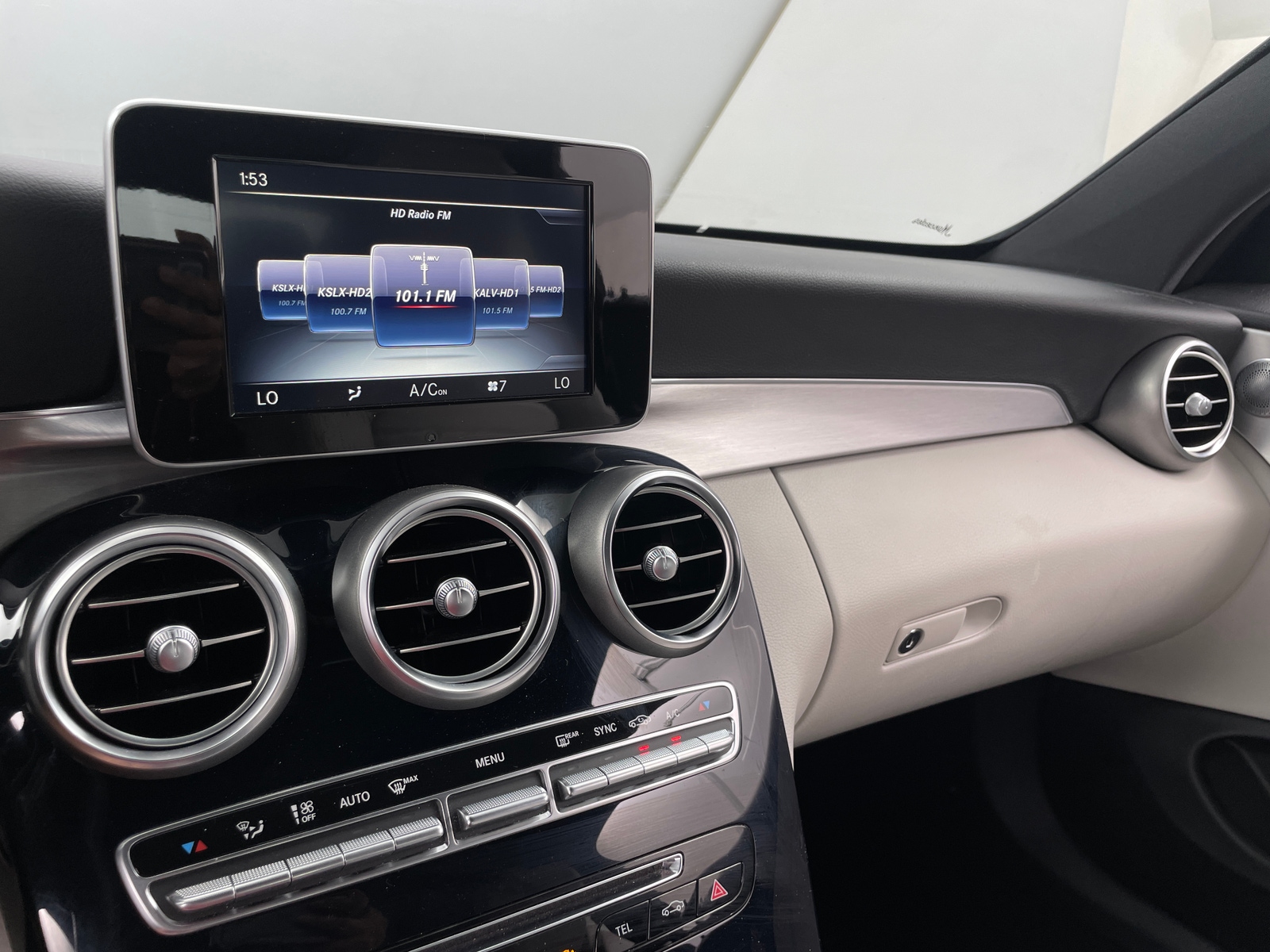 Thumbnail: 2017 Mercedes-Benz C-Class - 2