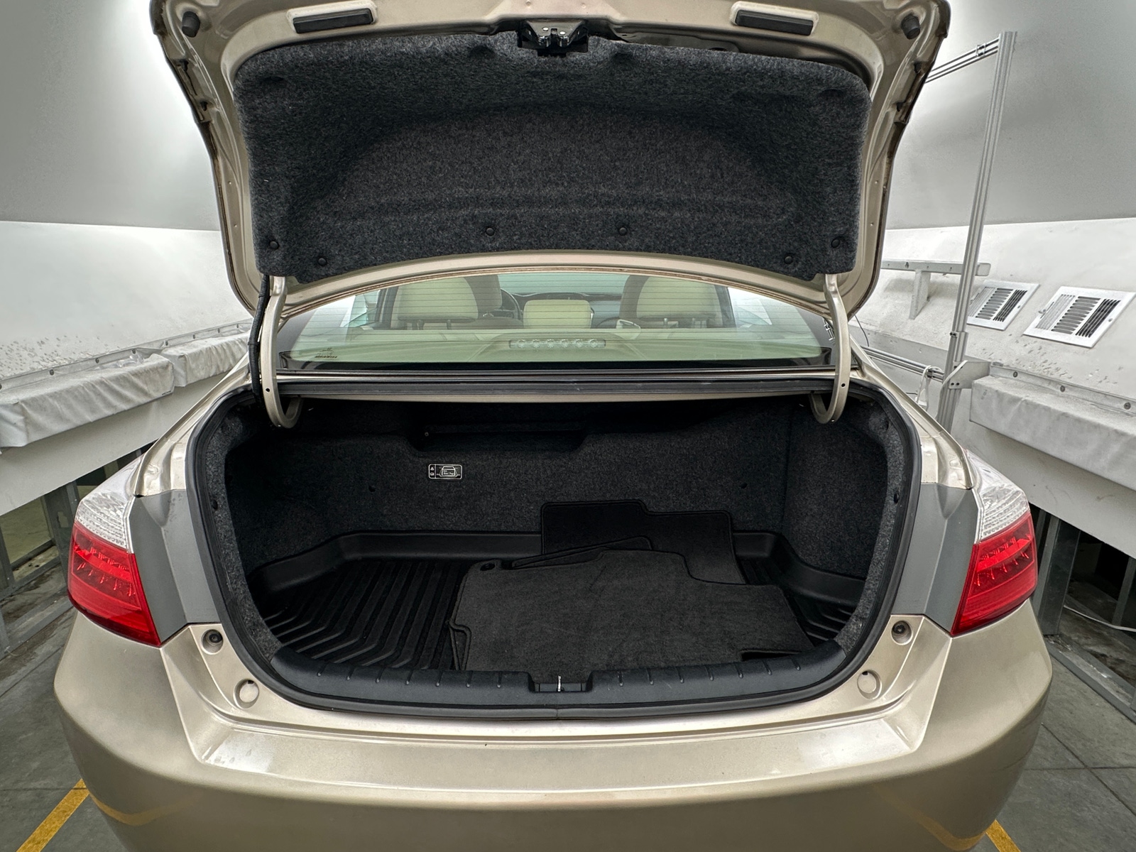 Thumbnail: 2015 Honda Accord - 6