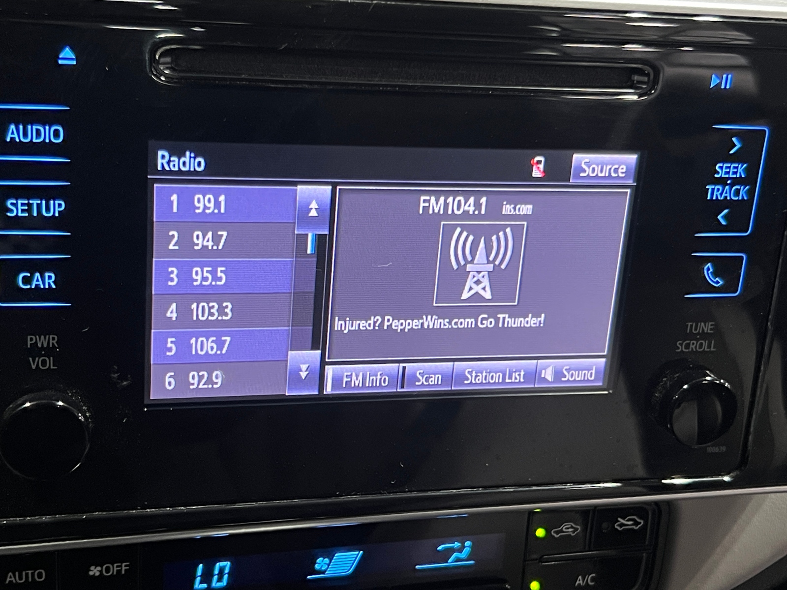 Thumbnail: 2019 Toyota Corolla - 4