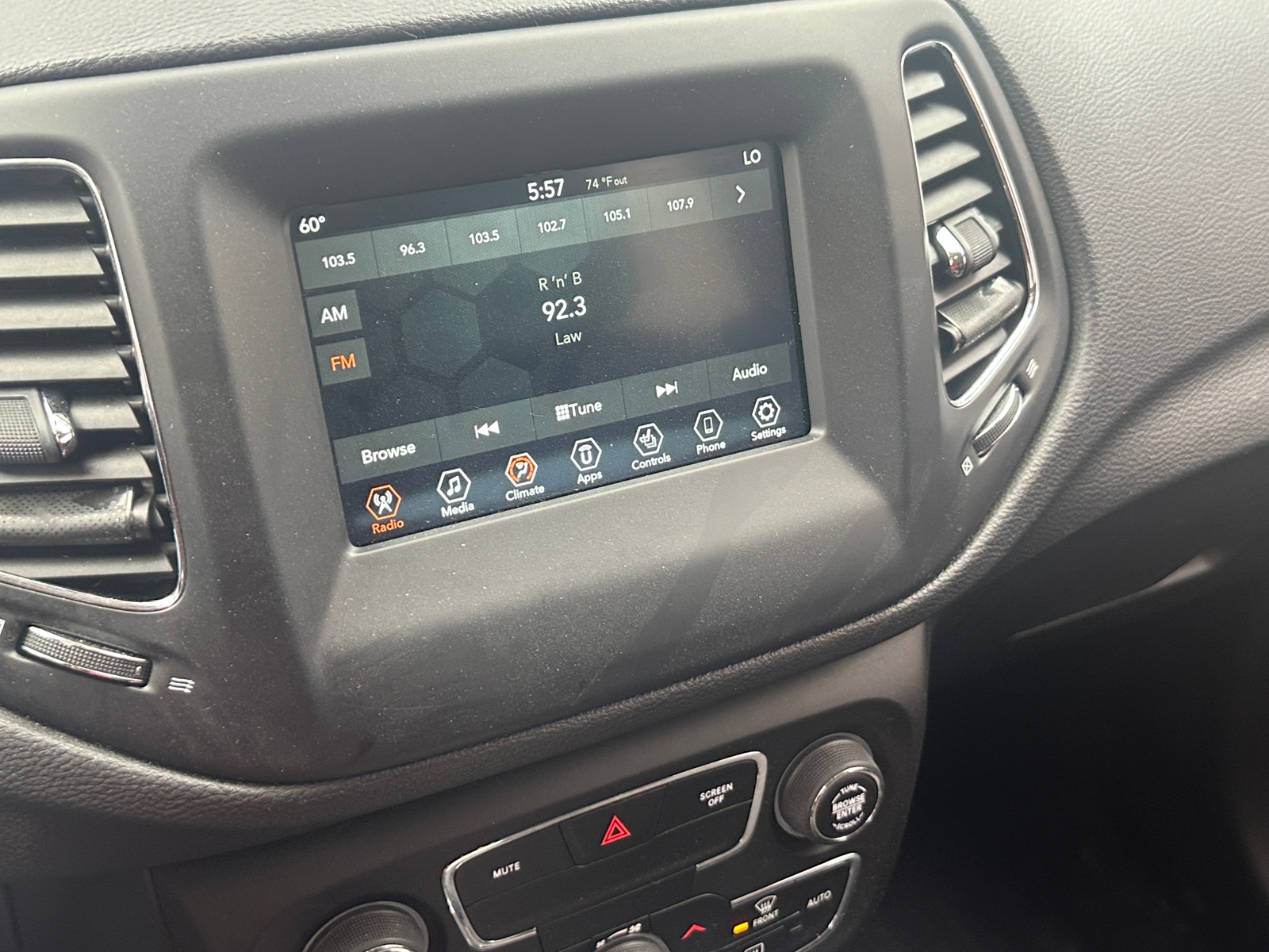 Thumbnail: 2020 Jeep Compass - 4