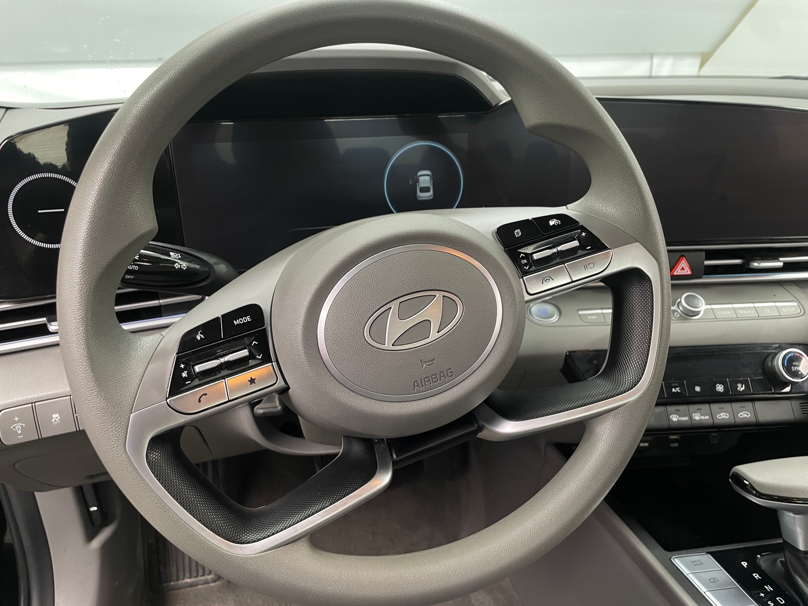 Thumbnail: 2024 Hyundai Elantra - 5