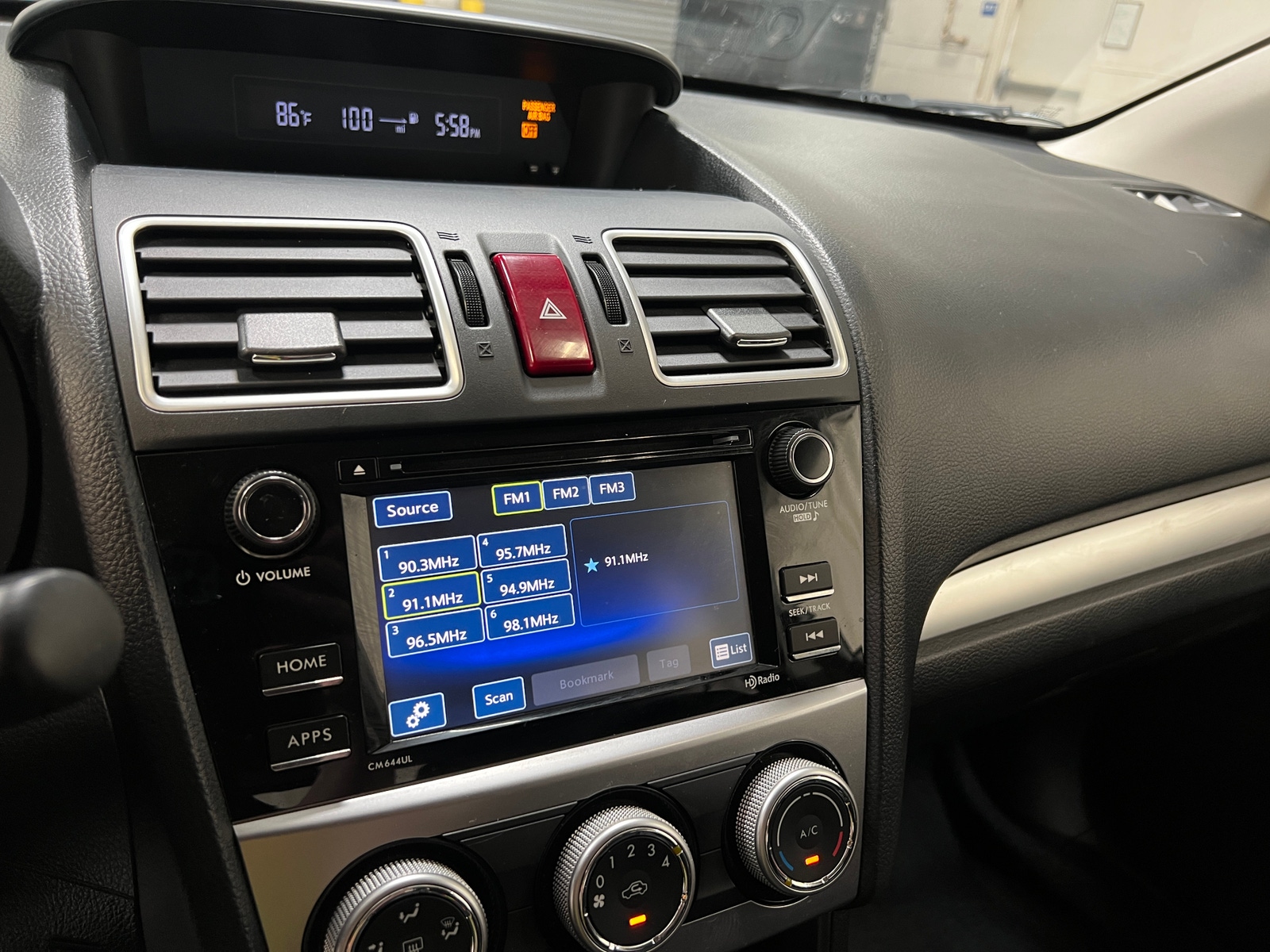 Thumbnail: 2015 Subaru XV Crosstrek - 4