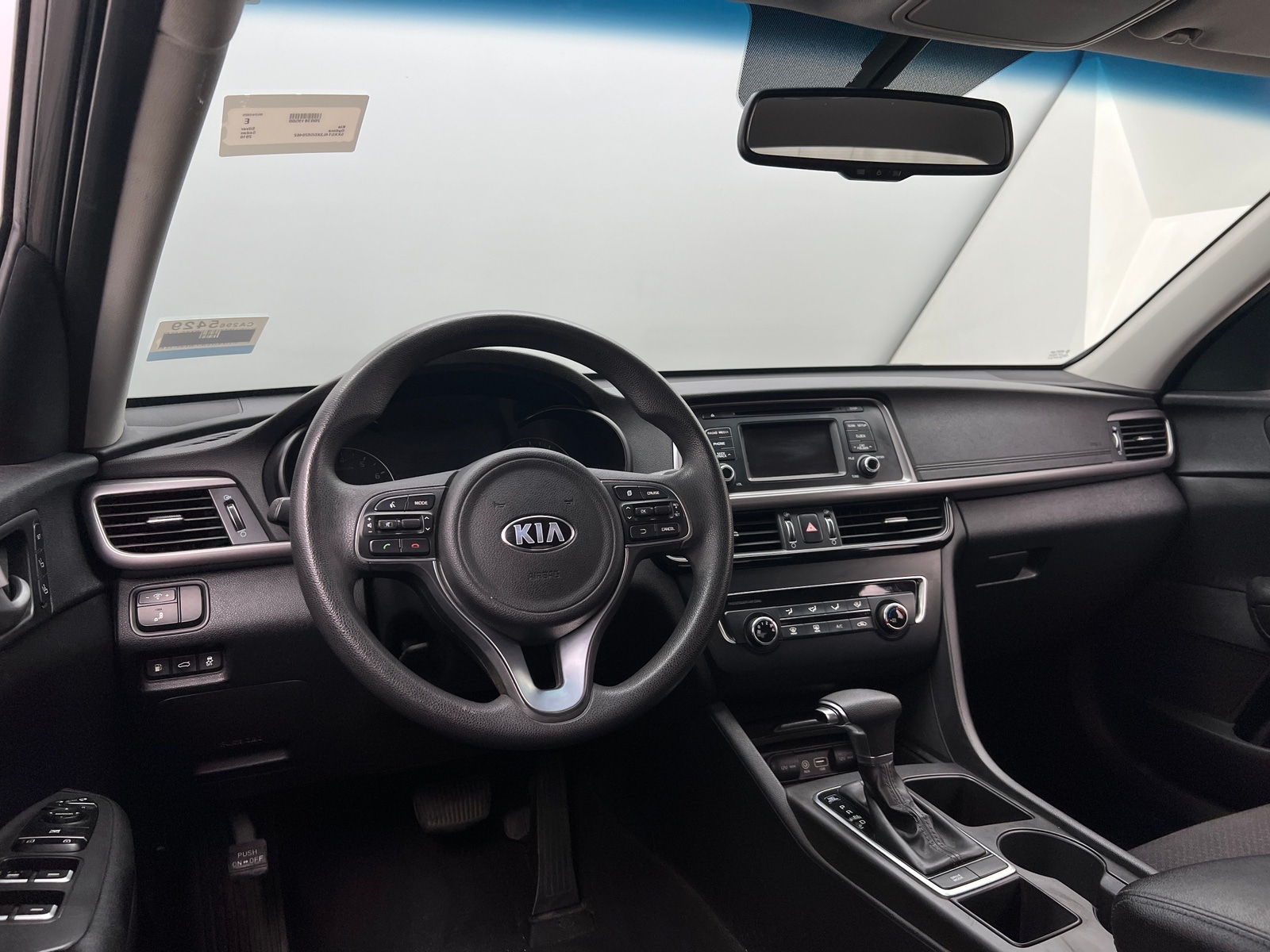Thumbnail: 2016 Kia Optima - 3