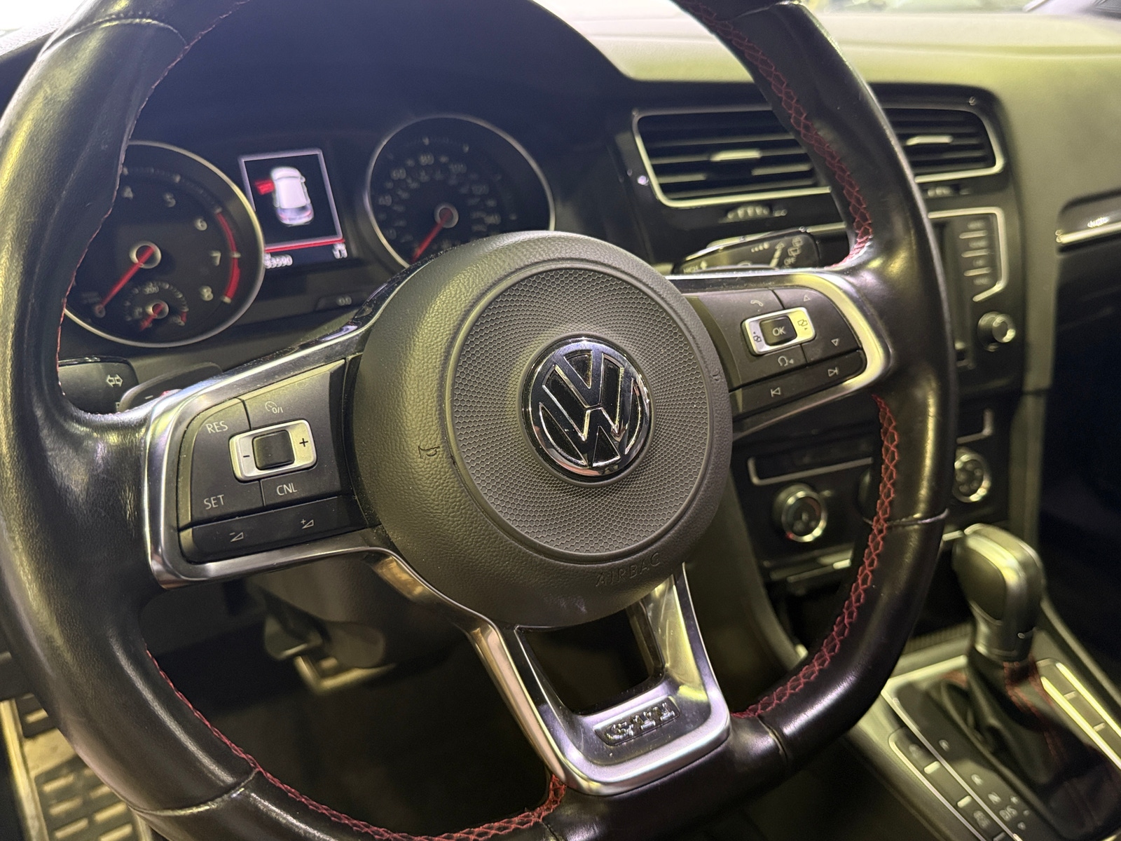 Thumbnail: 2017 Volkswagen Golf - 5