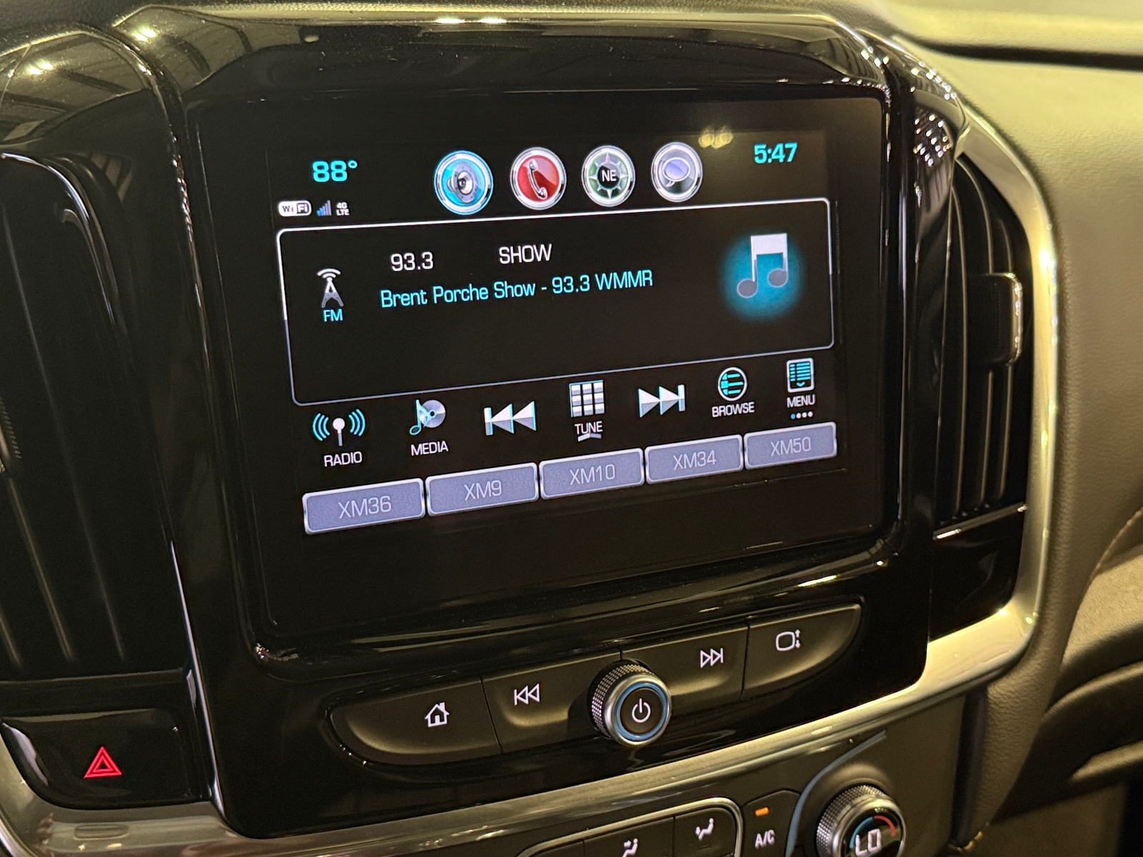 Thumbnail: 2019 Chevrolet Traverse - 3