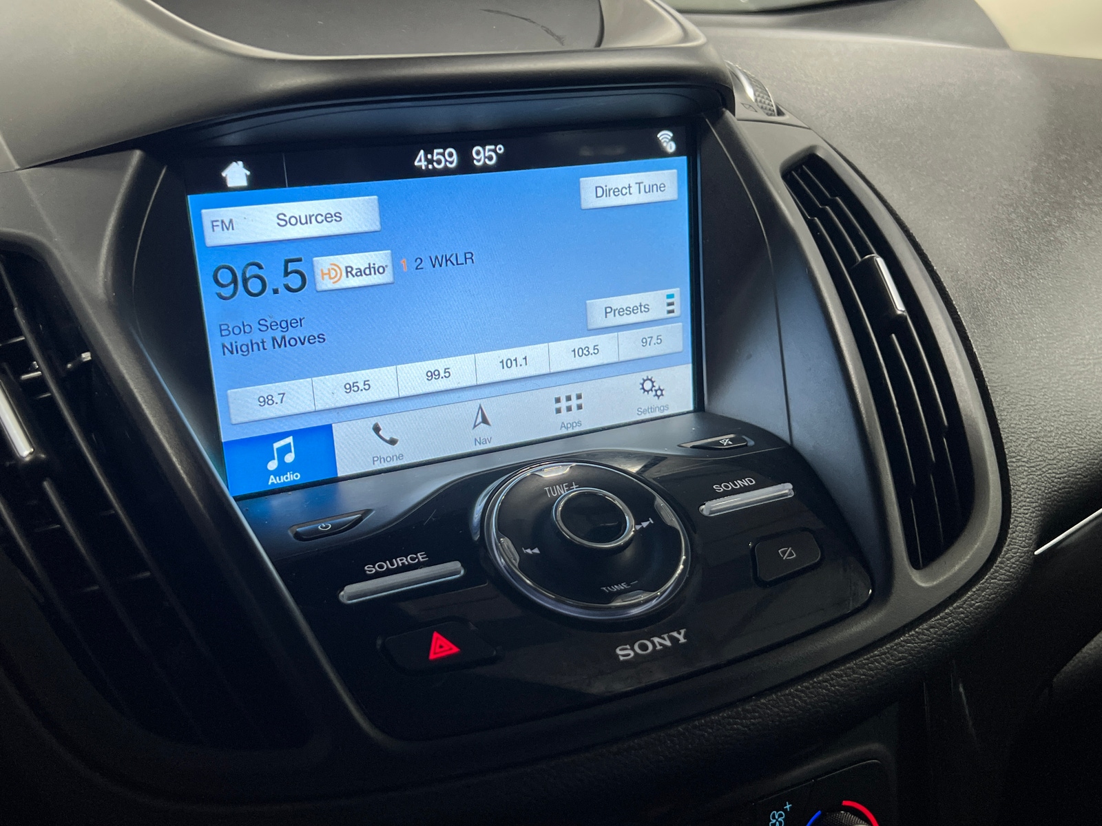 Thumbnail: 2019 Ford Escape - 3