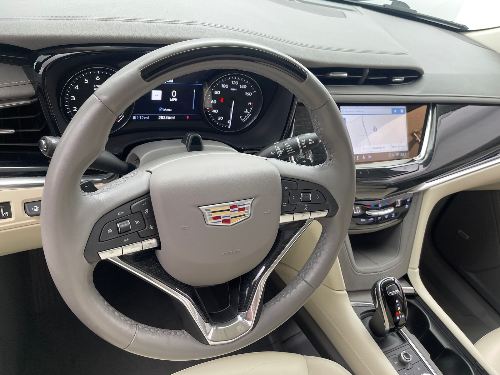Thumbnail: 2022 Cadillac XT6 - 4