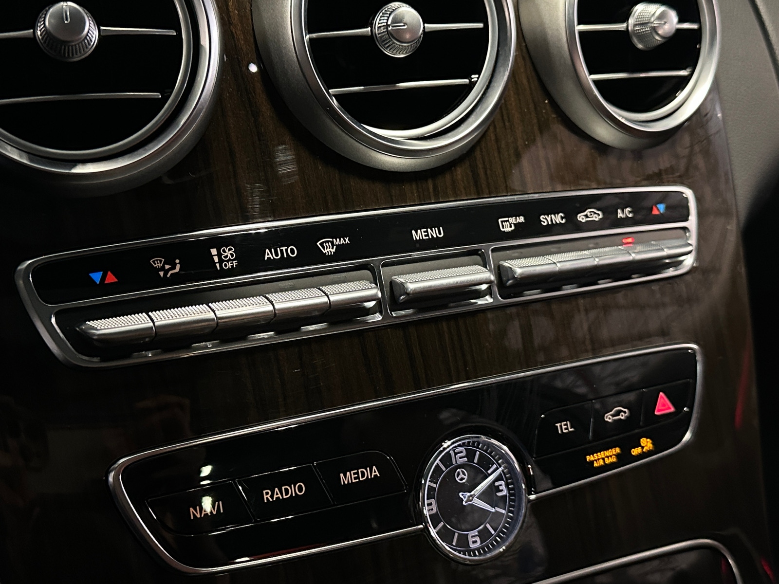 Thumbnail: 2020 Mercedes-Benz C-Class - 3