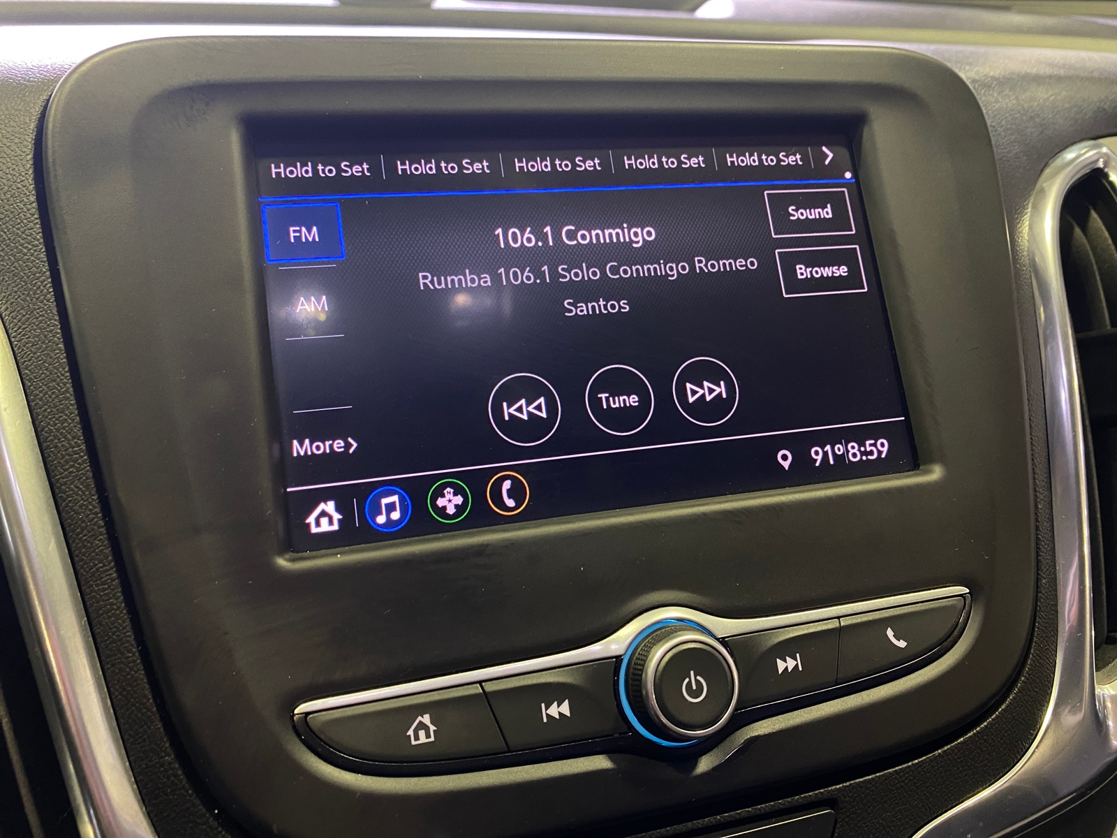 Thumbnail: 2021 Chevrolet Equinox - 4