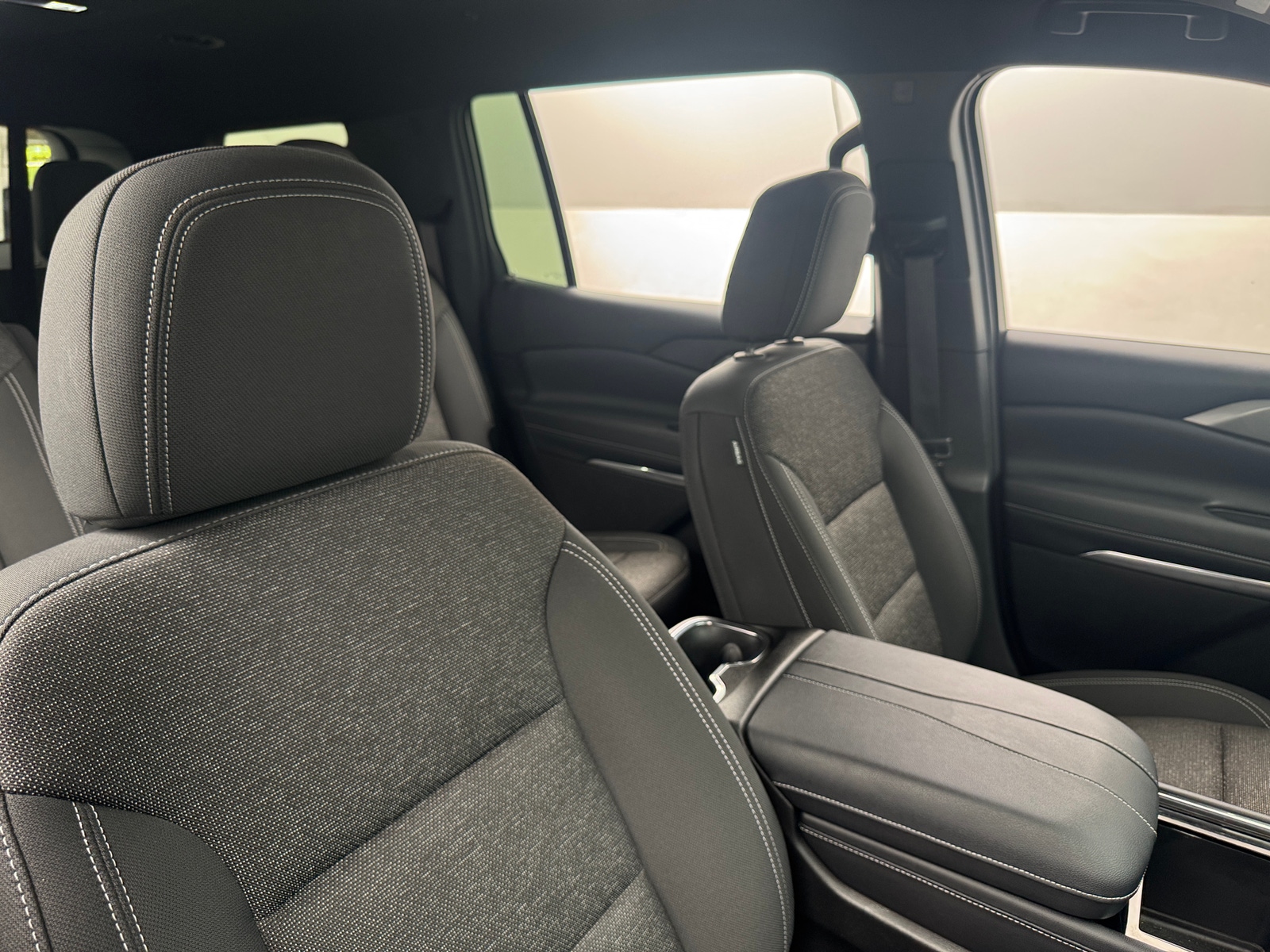 Thumbnail: 2025 Chevrolet Traverse - 2
