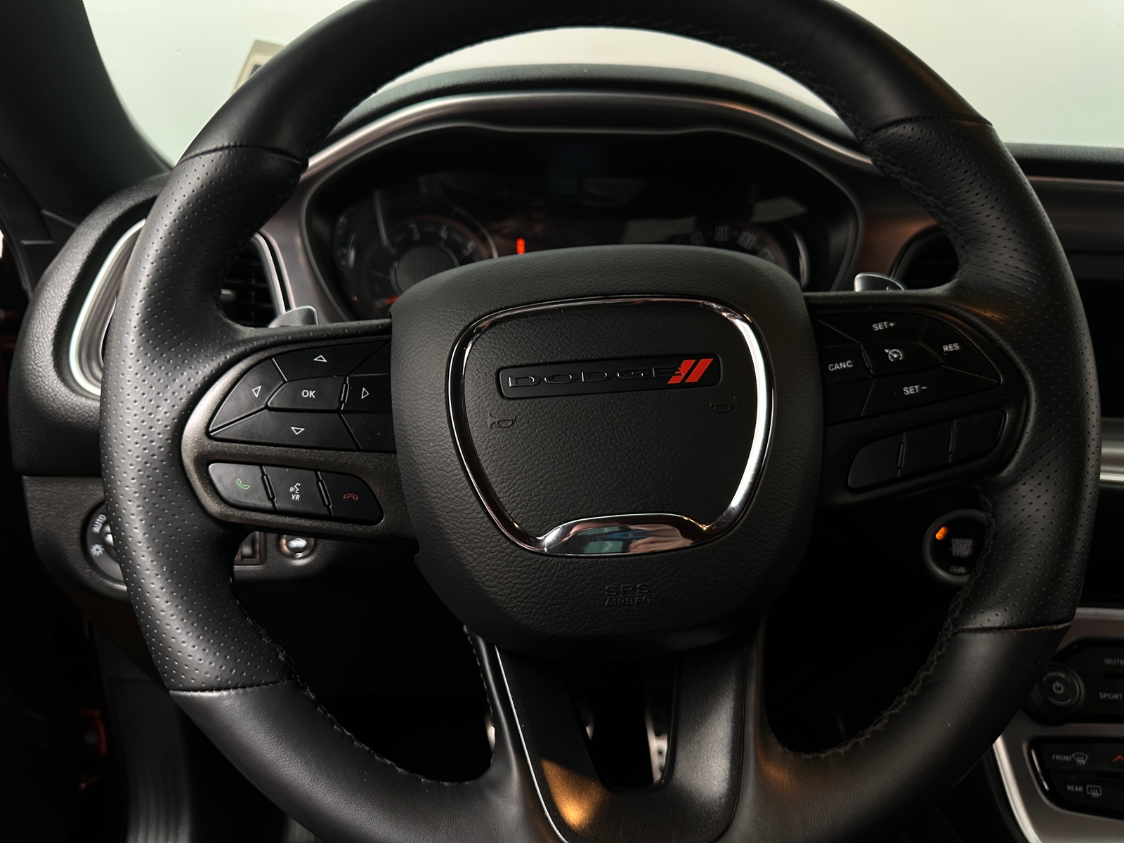 Thumbnail: 2022 Dodge Challenger - 4