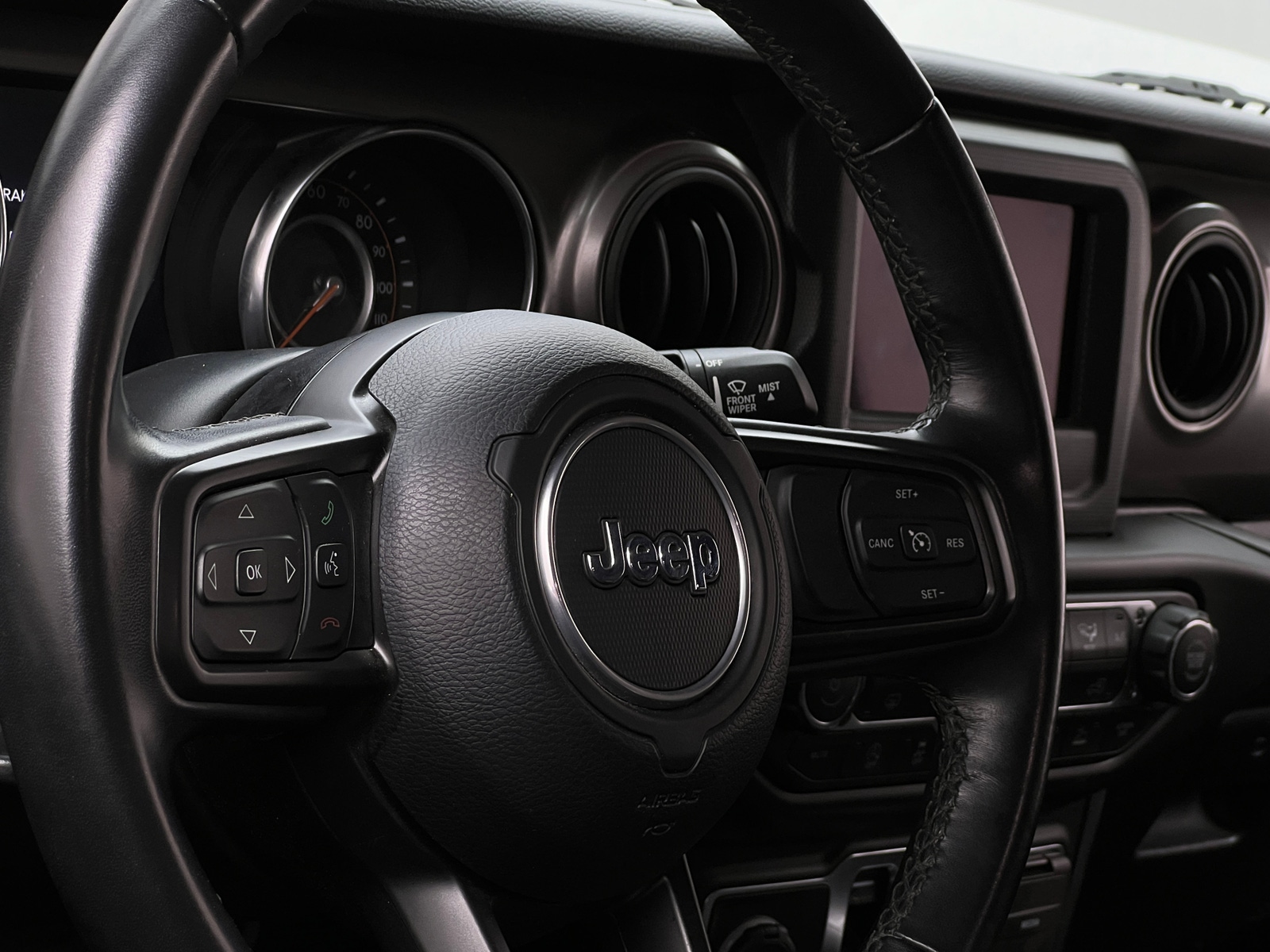 Thumbnail: 2021 Jeep Wrangler - 5