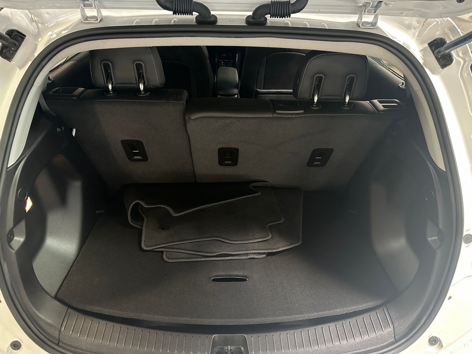 Thumbnail: 2023 Chevrolet Bolt EV - 6