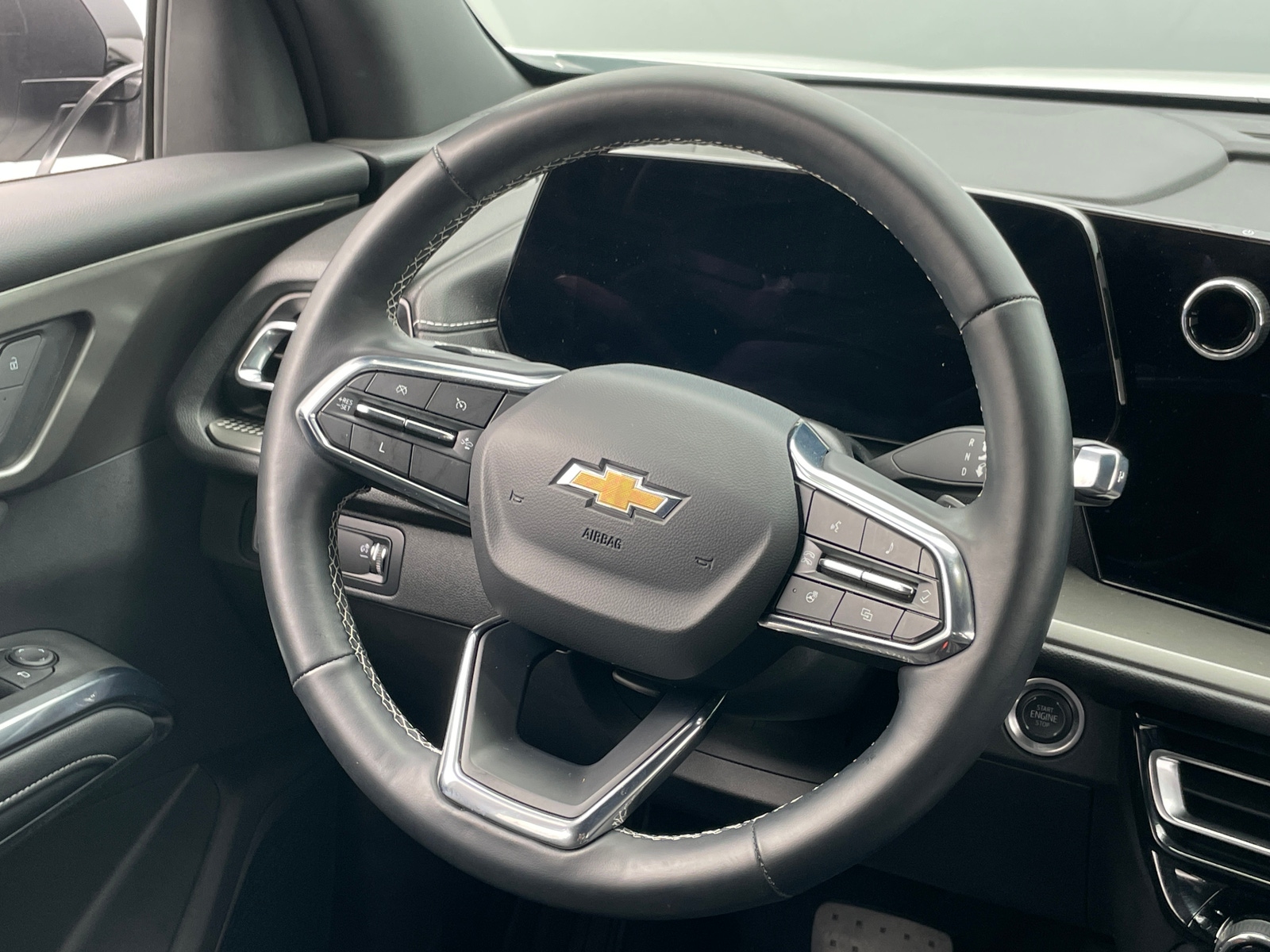 Thumbnail: 2025 Chevrolet Traverse - 5
