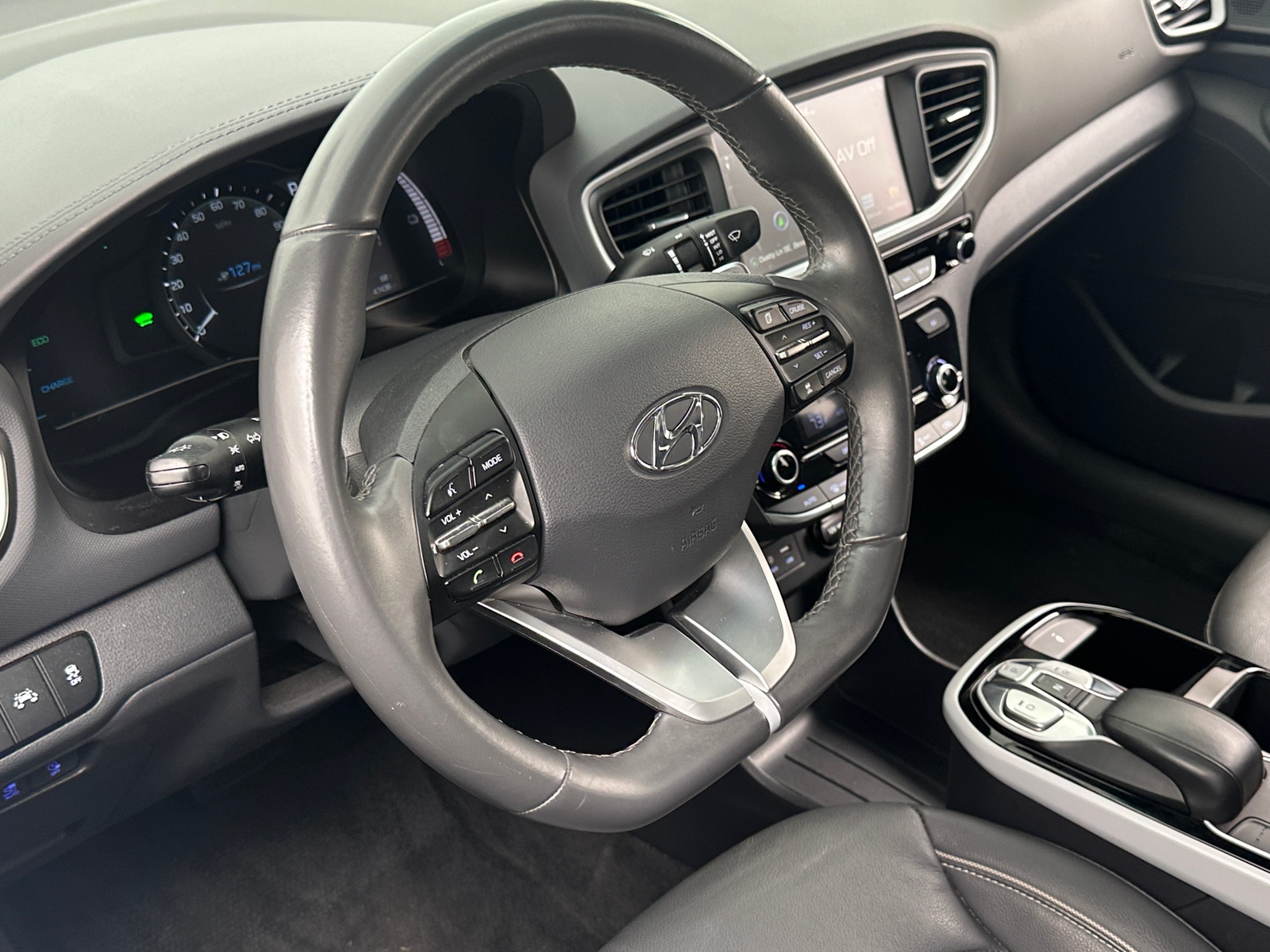 Thumbnail: 2019 Hyundai Ioniq - 4