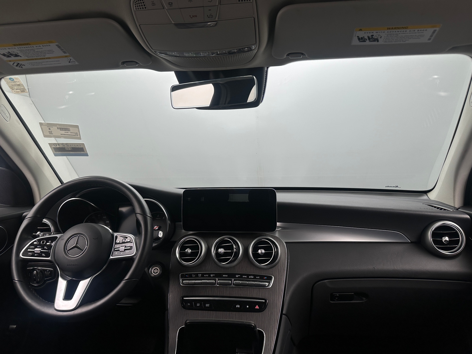 Thumbnail: 2022 Mercedes-Benz GLC - 3
