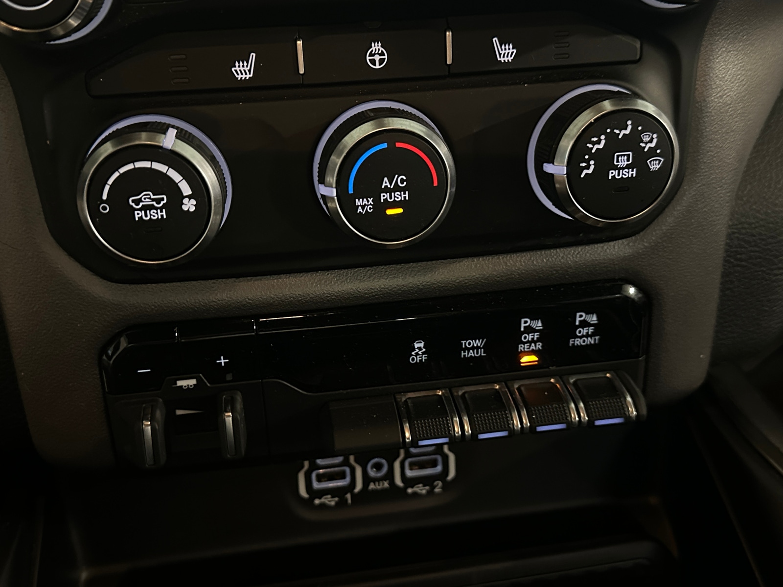 Thumbnail: 2020 RAM 1500 - 3