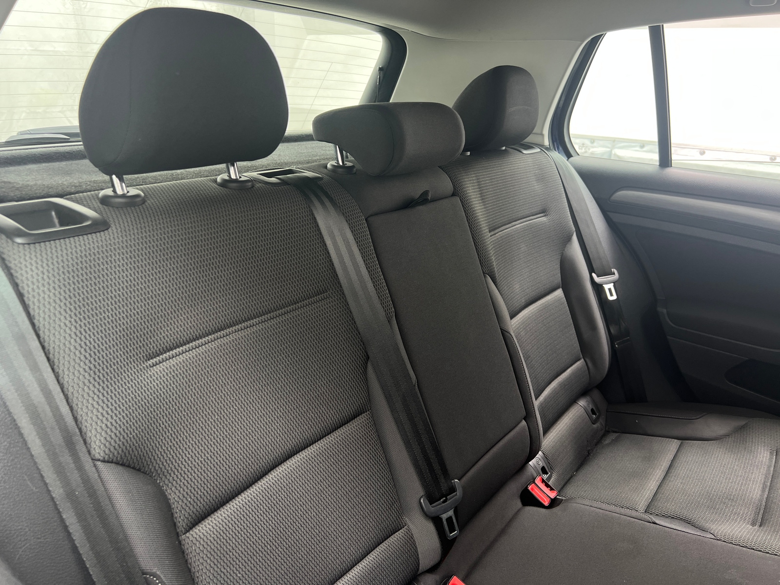 Thumbnail: 2019 Volkswagen e-Golf - 6