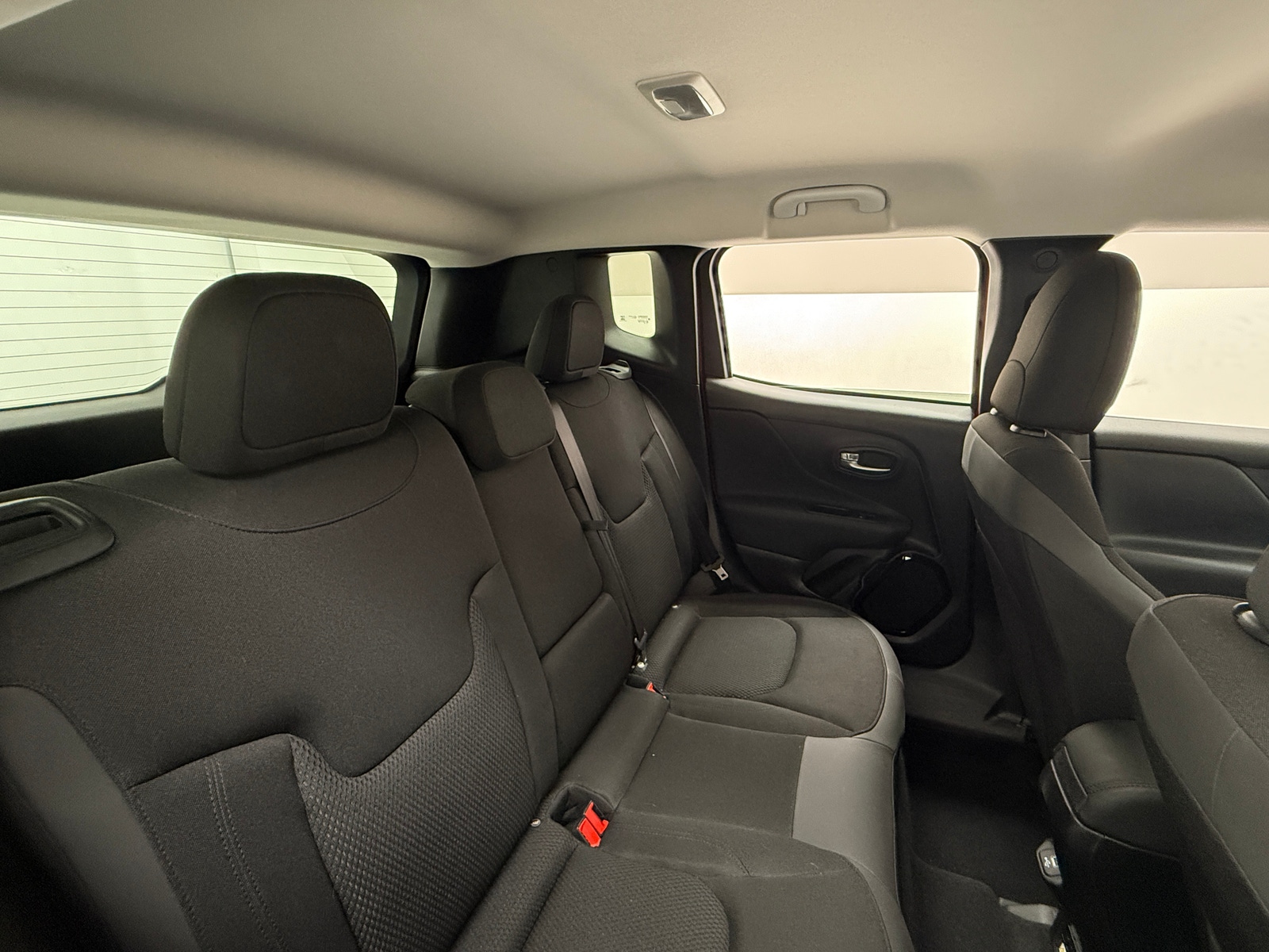 Thumbnail: 2018 Jeep Renegade - 6