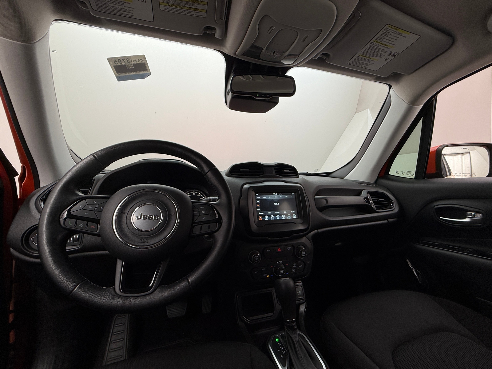 Thumbnail: 2018 Jeep Renegade - 3